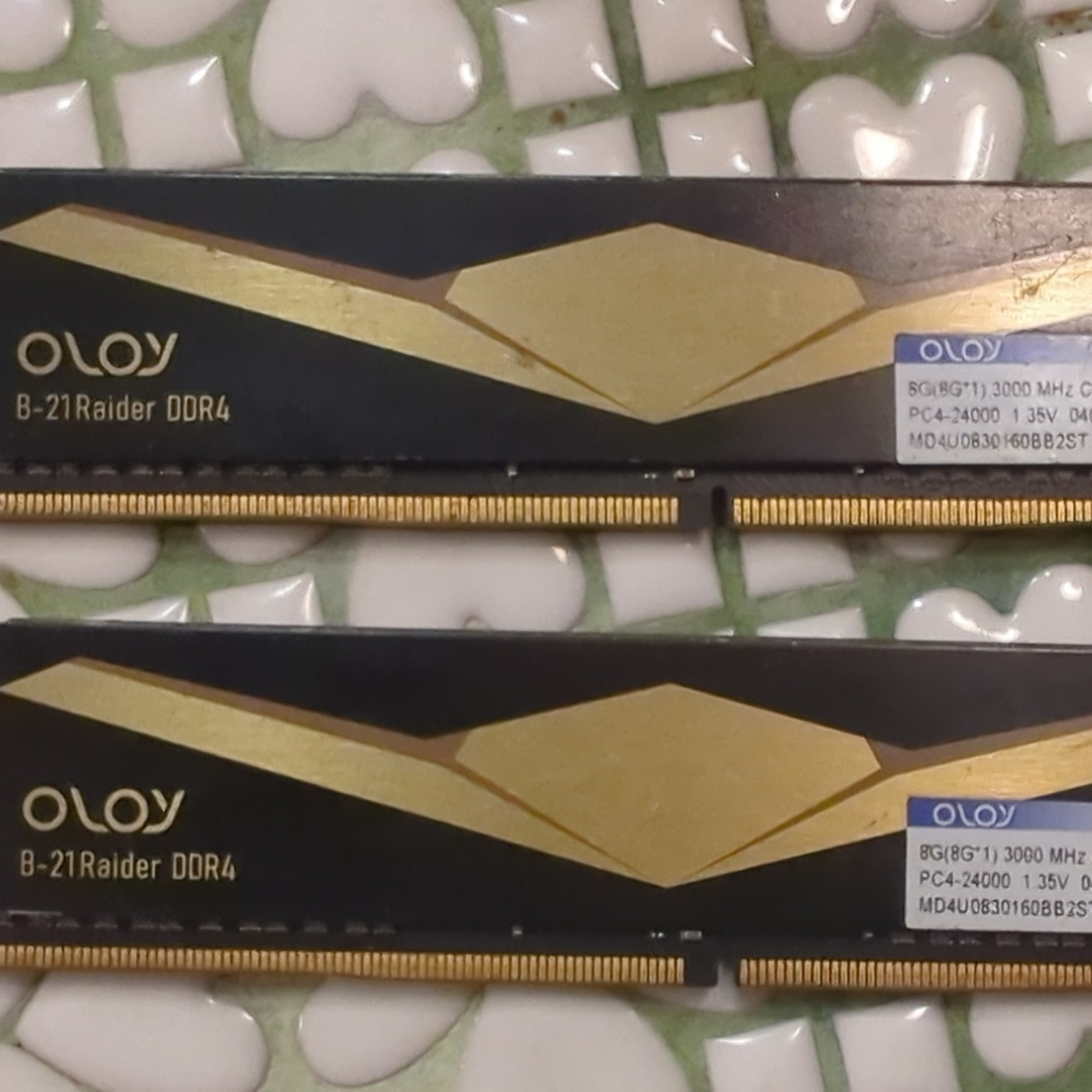 OLOy B-21Raider 16GB (2x8GB) DDR4-3000 288-Pin DIMM Unbuffered