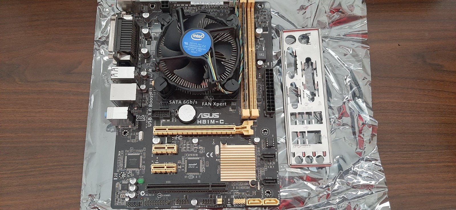ASUS H81M-C LGA 1150/Socket H3, Intel Motherboard w/ CPU & RAM