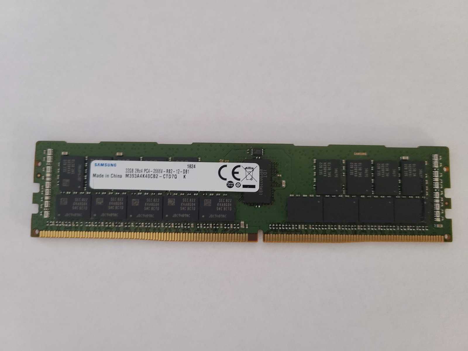 Samsung M393A4K40CB2-CTD7Q 32GB 2Rx4 PC4-2666V (32GB DDR4 ECC RDIMM)