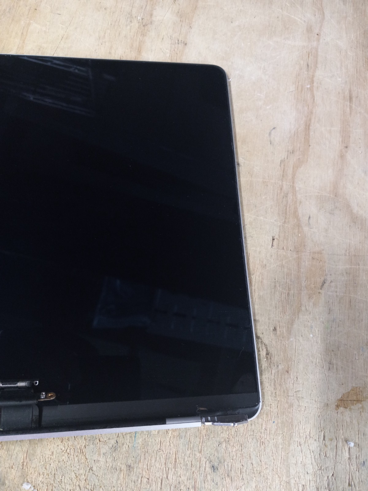Macbook Pro 15″ A1990 2018 2019 LCD Display Assembly Silver + SILVER