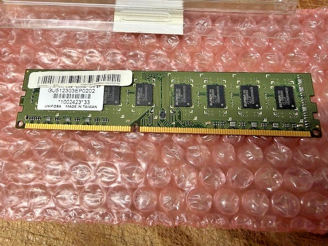 1 X Unifosa GU512303EP0202 2gb 128mX8 DIMM RAM Memory