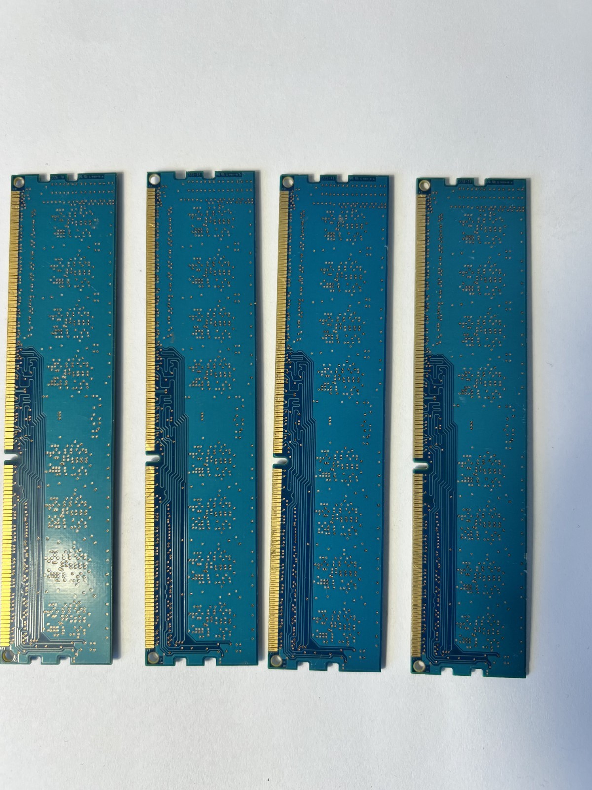 Hynix 8GB (4x2GB) 1Rx8 PC3-12800U DDR3 RAM Kit Memory HMT325U6CFR8C-PB Lot of 4