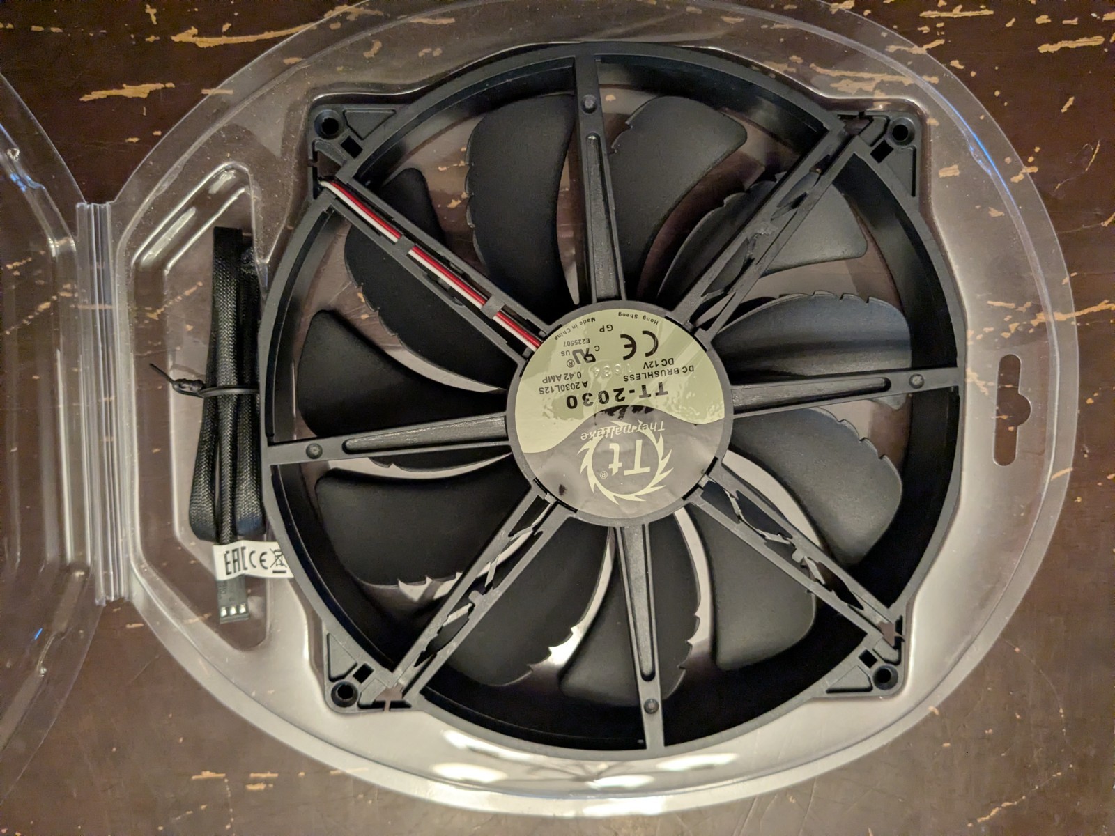 Thermaltake Case Fan TT-2030 DC brushless DC 12V Cooling Fan 3-pin 200mmx30mm