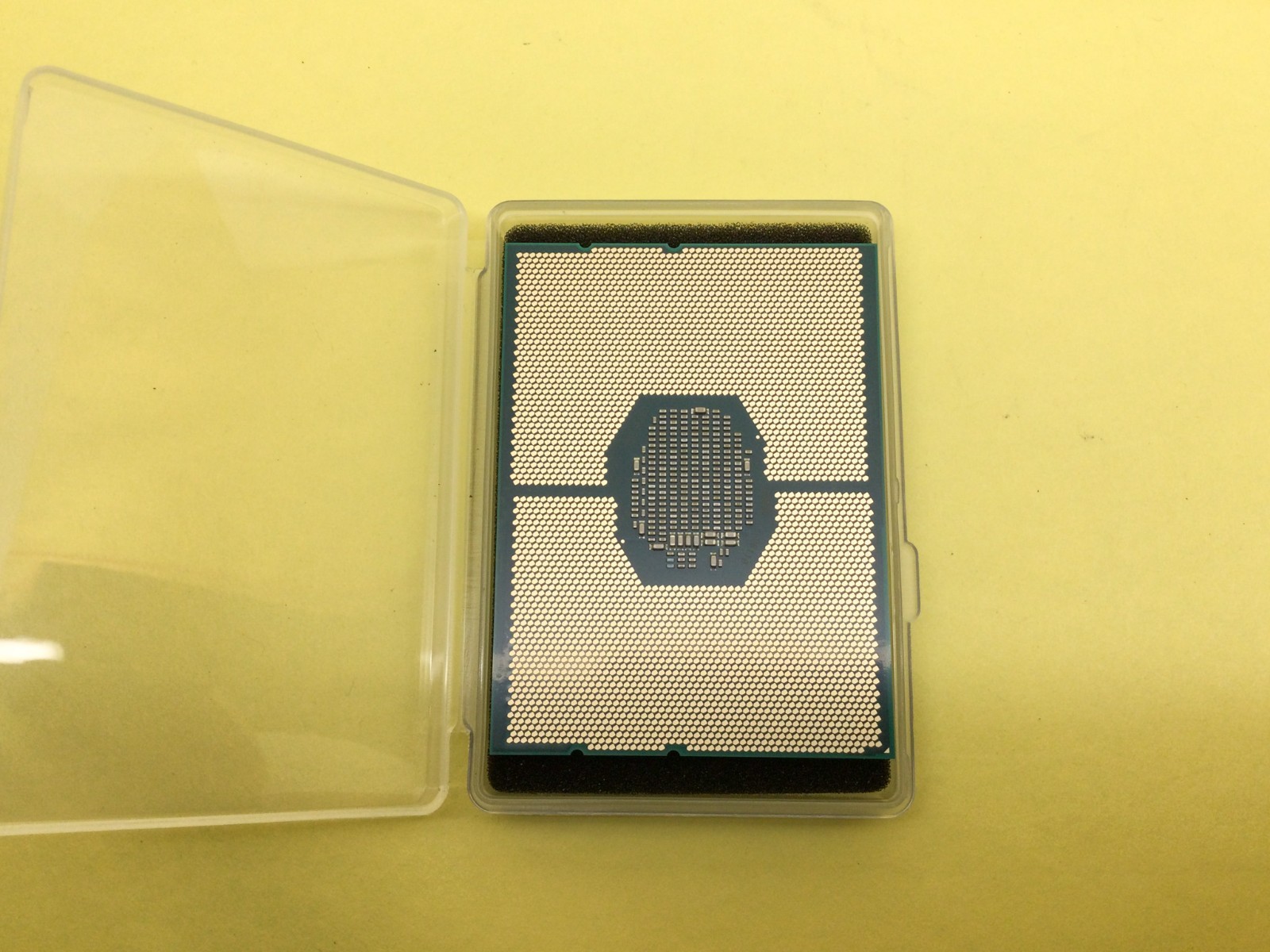 SRF9P INTEL XEON PROCESSOR PLATINUM 8280 2.70GHZ 28-CORES 38.5M 205W CPU