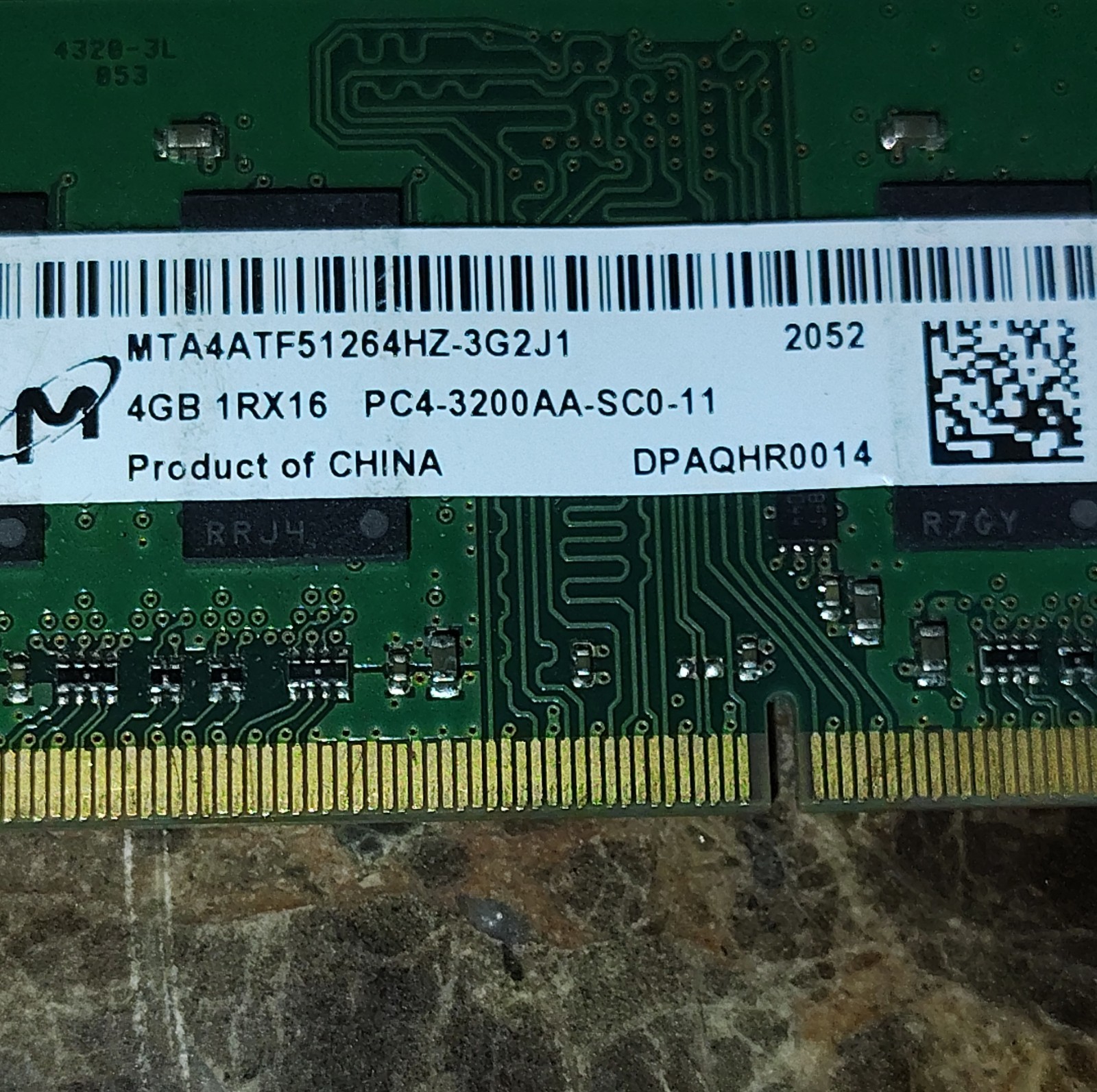 Micron 4GB DDR4 SO-DIMM PC4-3200AA RAM MTA4ATF51264HZ-3G2J1