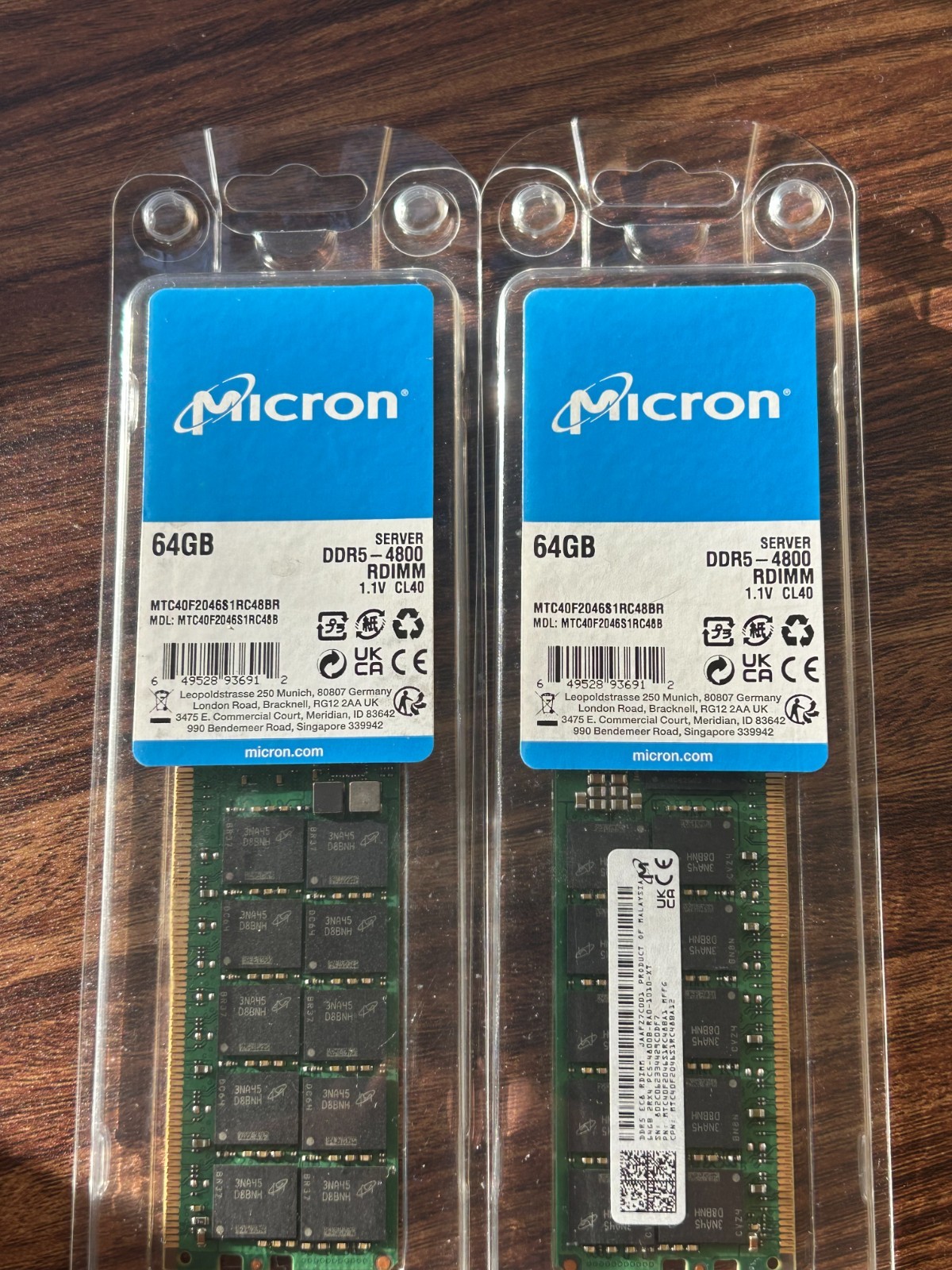 Micron 128GB (2x64GB) DDR5-4800 RDIMM 2Rx4 ECC Reg MTC40F2046S1RC48BR Server RAM