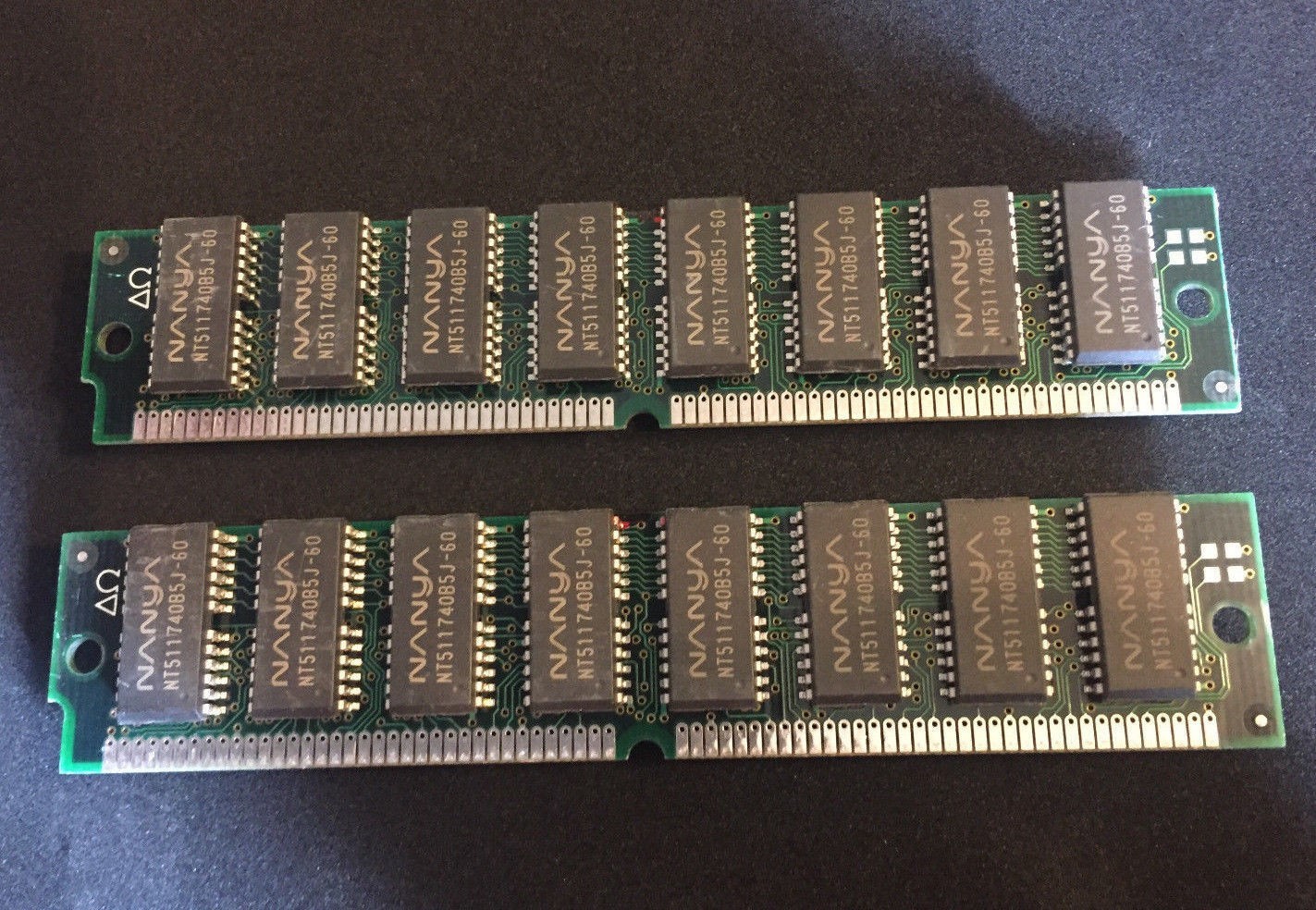 2x 32MB 8Mx32 EDO 72-pin Non-Parity 60ns SIMM Memory 5V 64MB RAM Apple 8×32