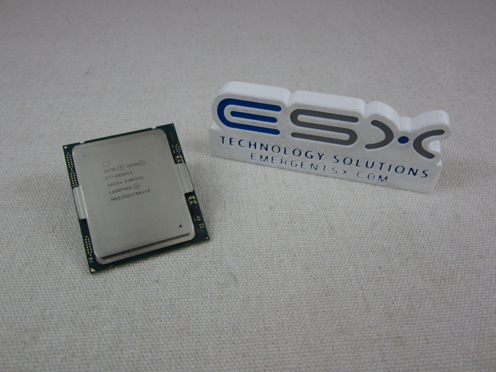 Intel Xeon 10-Core E7-4820v4 @ 2.0GHz, 25MB, 115W LGA2011 Processor SR2S4 CPU