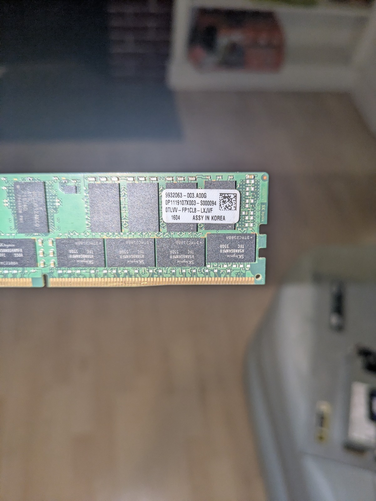 Kingston 32GB DDR4 KTD-PE421/32G ECC Registered DIMM server memory module