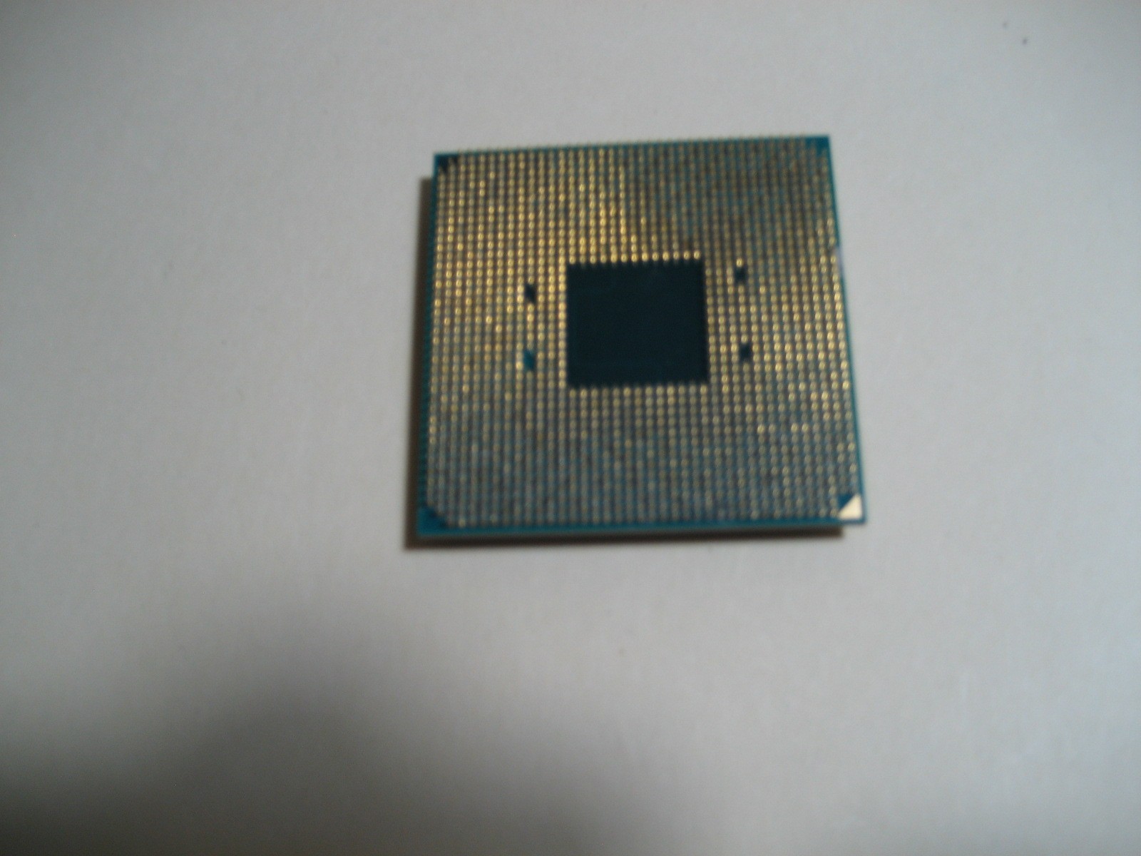 AMD Ryzen 5 Pro 3400G 3.7GHz Quad Core CPU – Pulled from working PC, No Fan