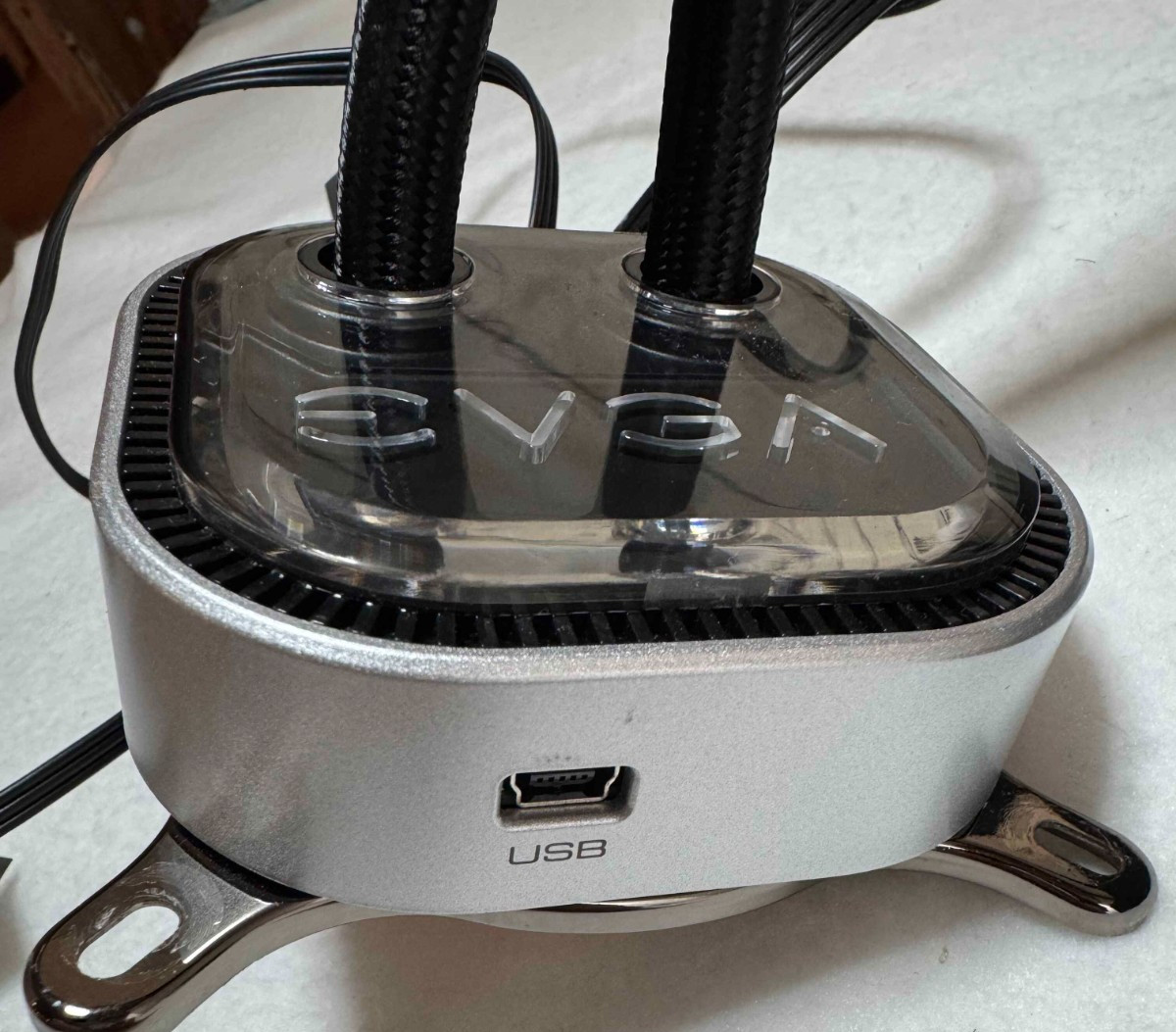 EVGA CLC 240 400-HY-CL24-V1 240mm AIO CPU Cooler Tested No Fans