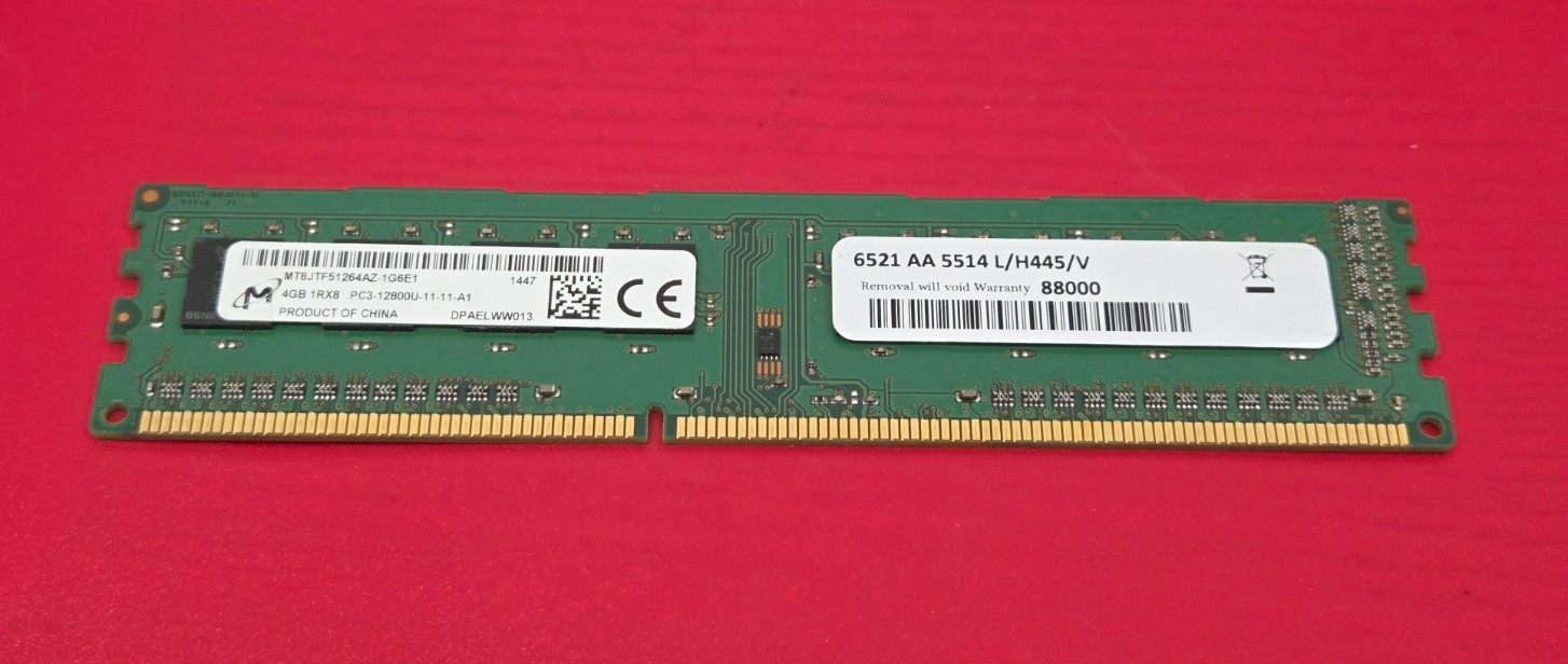 Micron 4GB PC3-12800 (DDR3-1600) Desktop PC Memory – MT8JTF51264AZ-1G6E1