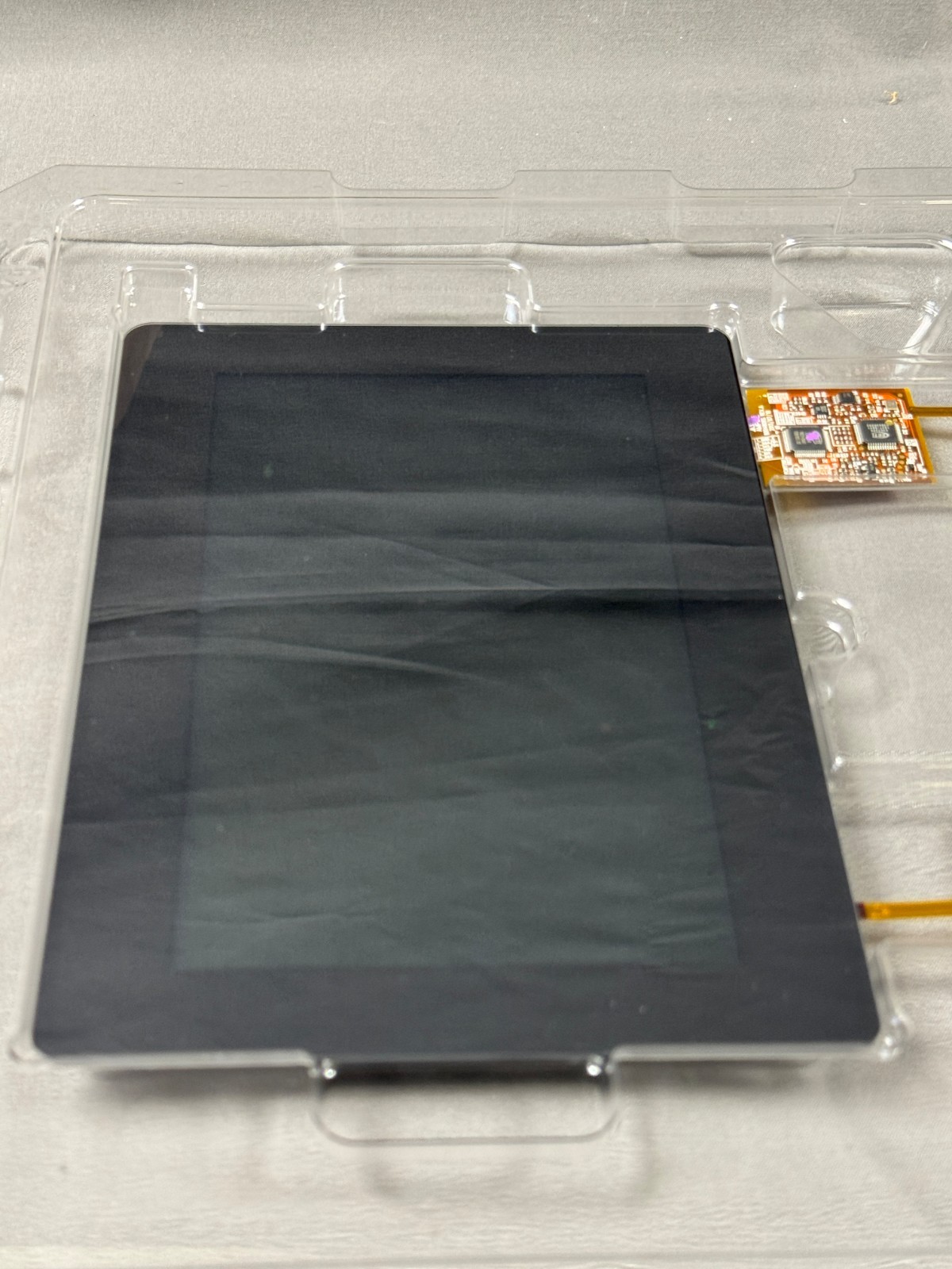 Qty 2 – New 7″ WVGA TFT LCD Screen with PCap Touch USMP-T070-080048CCJ-A0