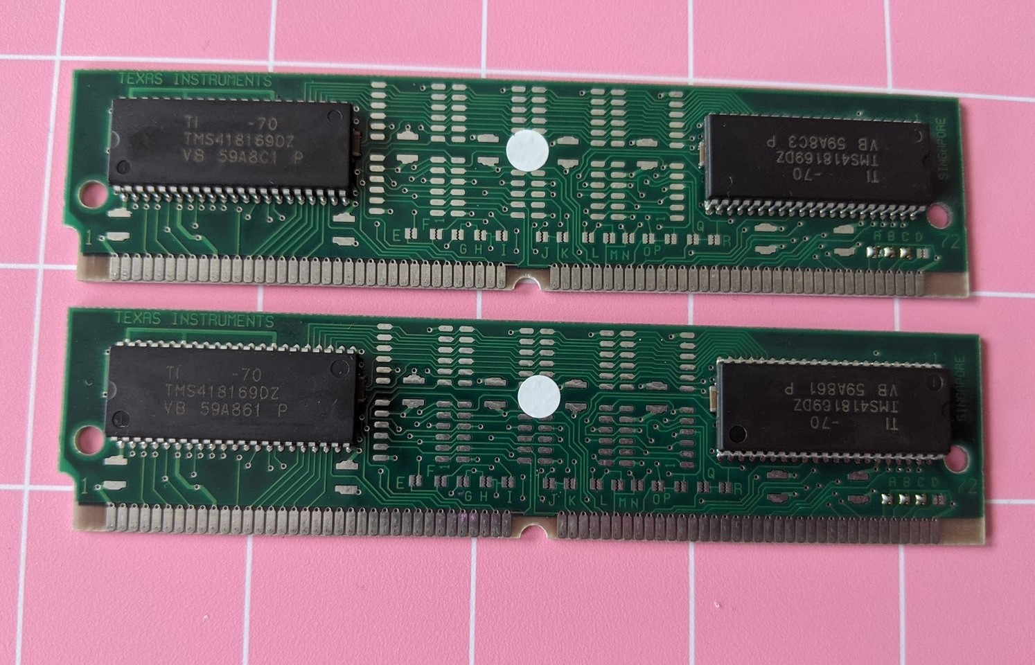 8MB 2x4MB 72pin Simm EDO 70ns TEXAS INSTRUMENTS TI TM124FBK32U-70 Ram Kit 1Mx32