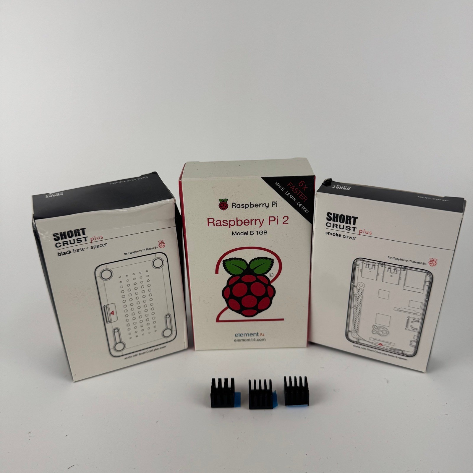 Raspberry Pi 2 Model B 1GB element14 with Short Crust Plus Case and Heat Sinks