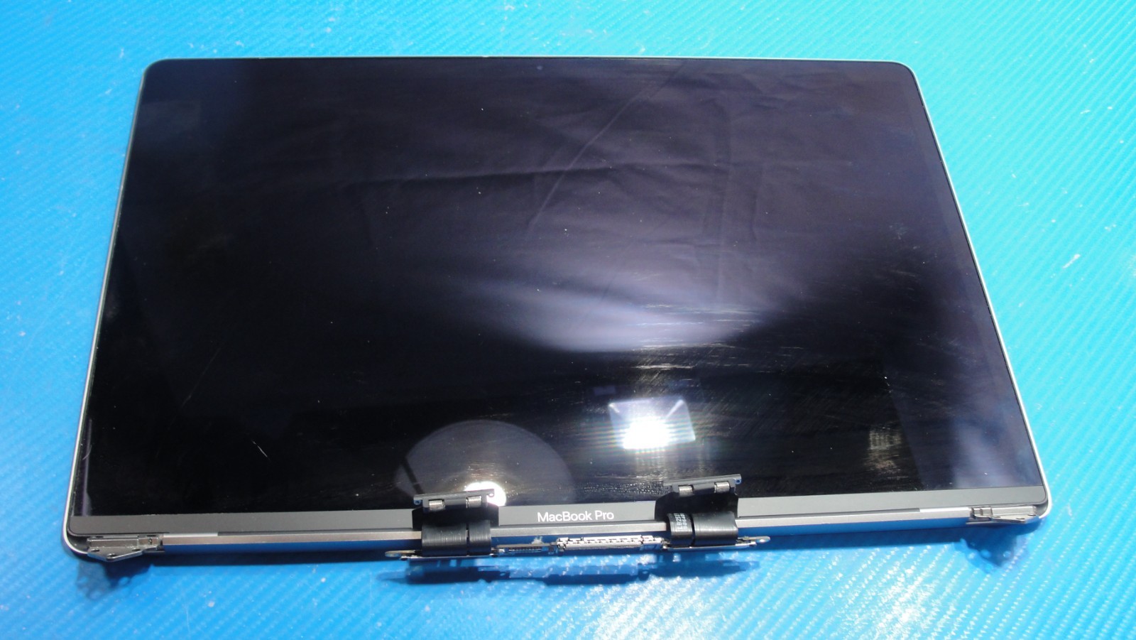 MacBook Pro A1990 2019 BTO 15″ LCD Screen Assembly Space Gray 661-10355