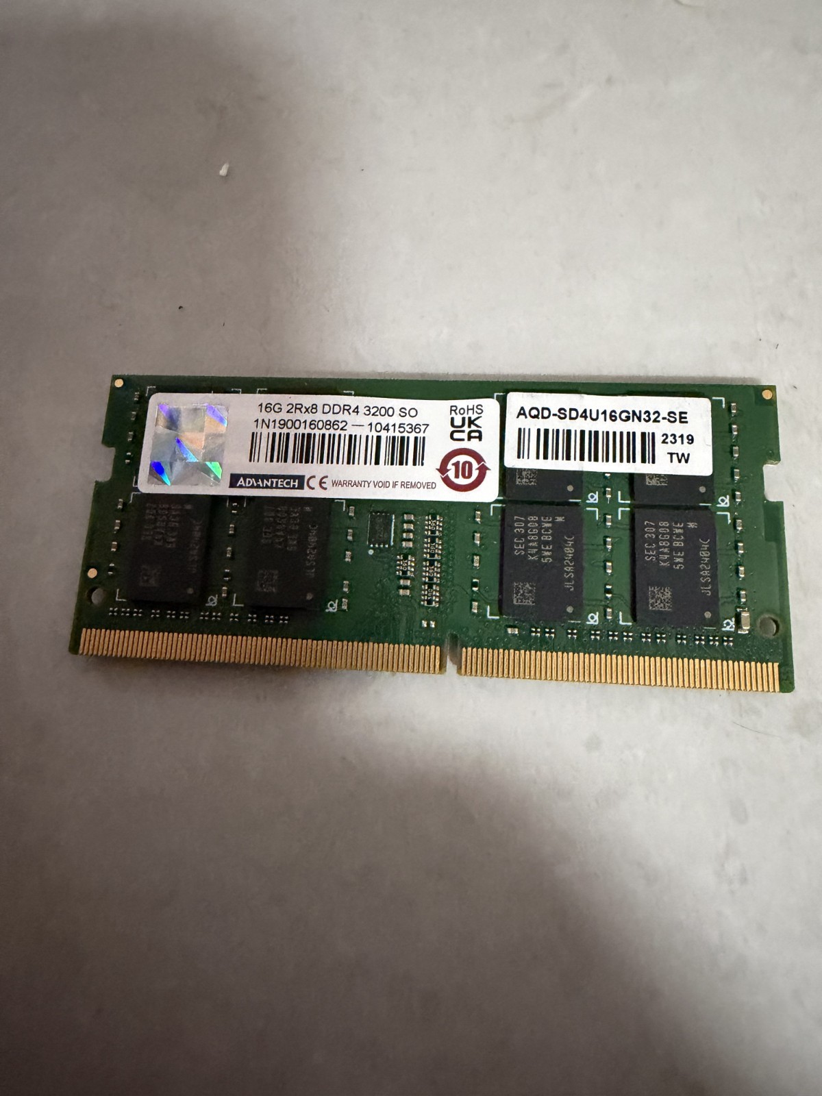 ADVANTECH 16G SO-DDR4-2400 512X8 1.2V SAM