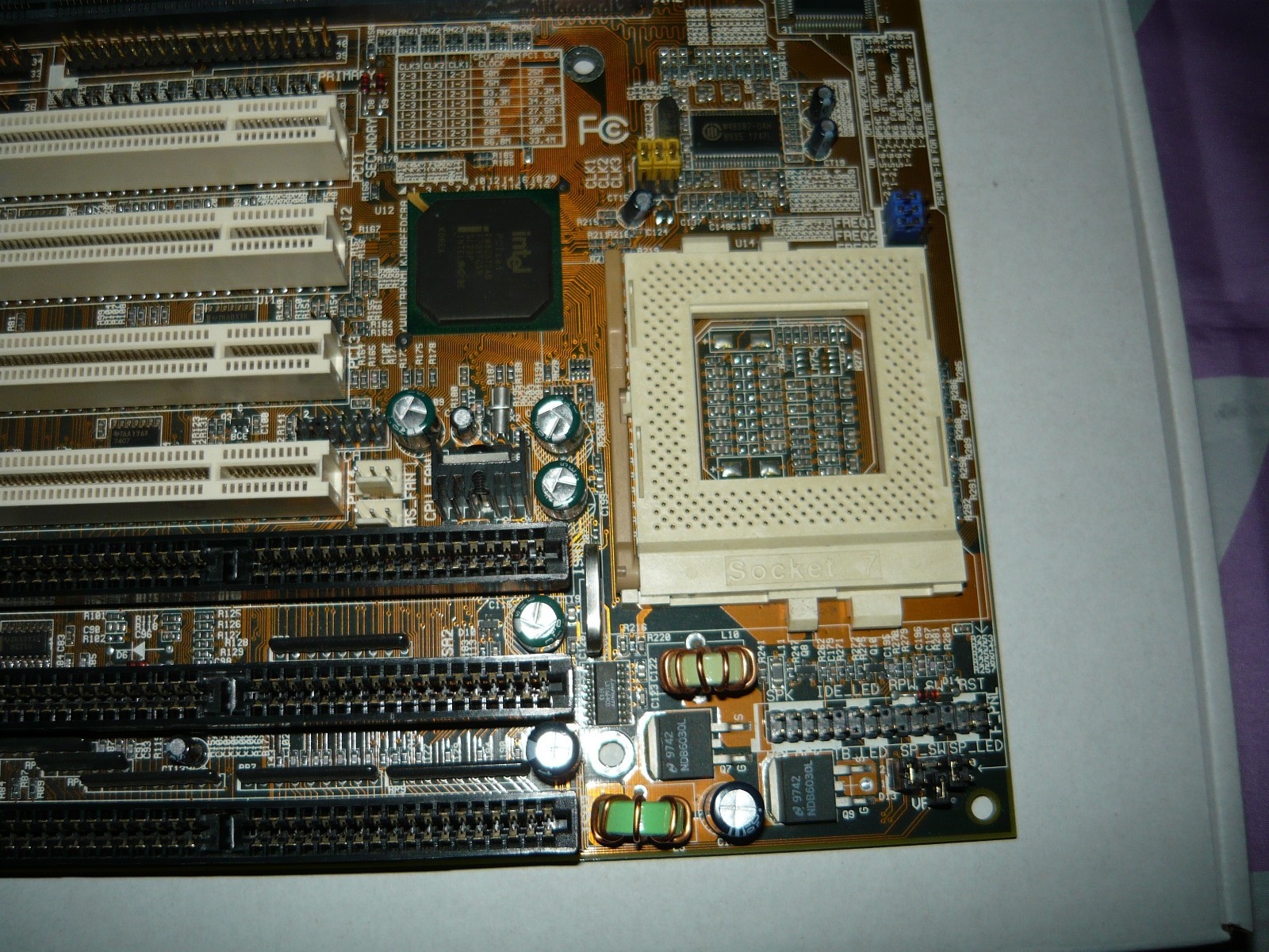 Vintage FIC VT-503 Socket 7 Pentium Motherboard Used Good