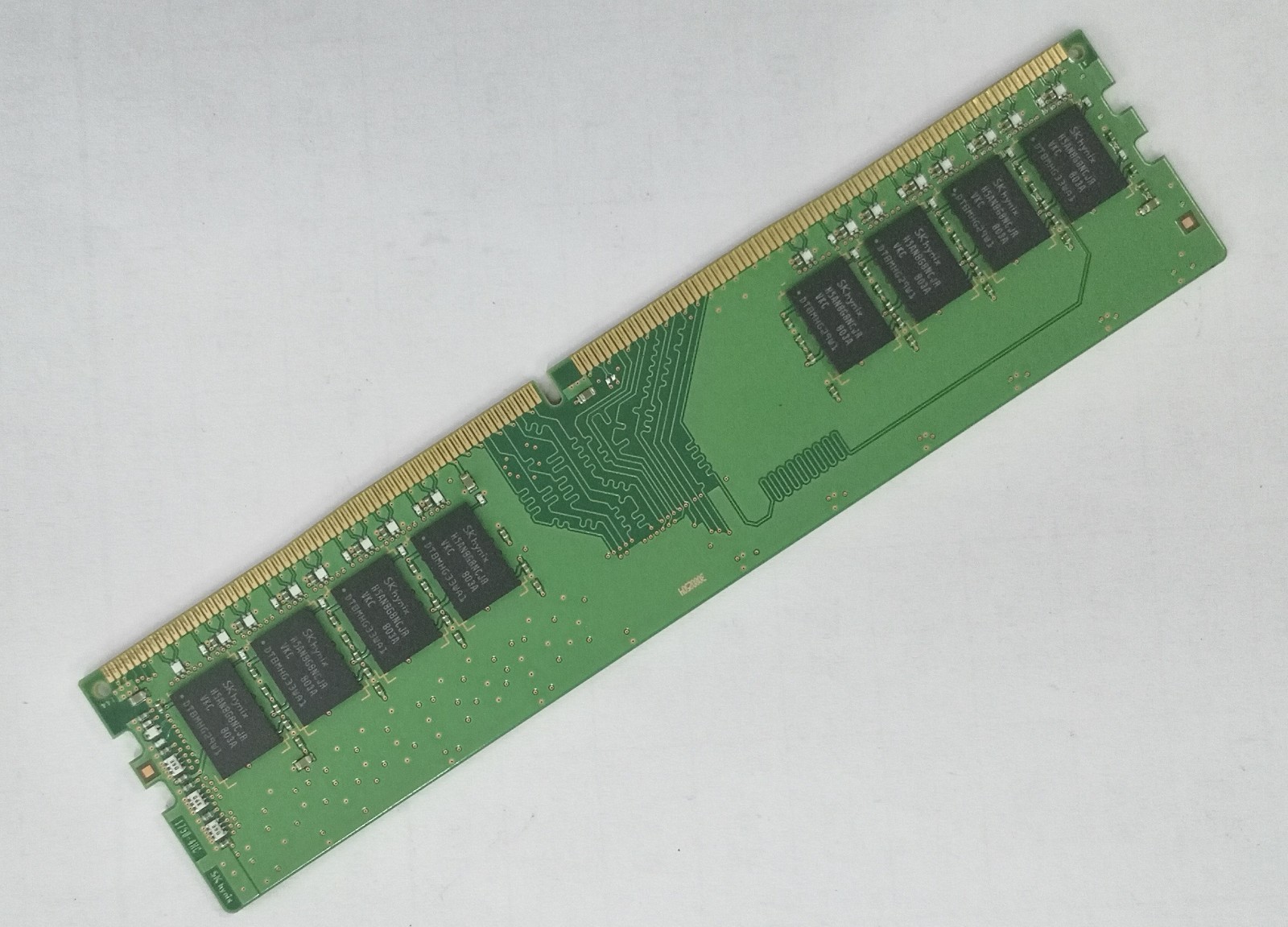 SK Hynix 8GB DDR4 2666 1Rx8 PC4-21300 HMA81GU6CJR8N-VK 288pin Desktop DIMM RAM