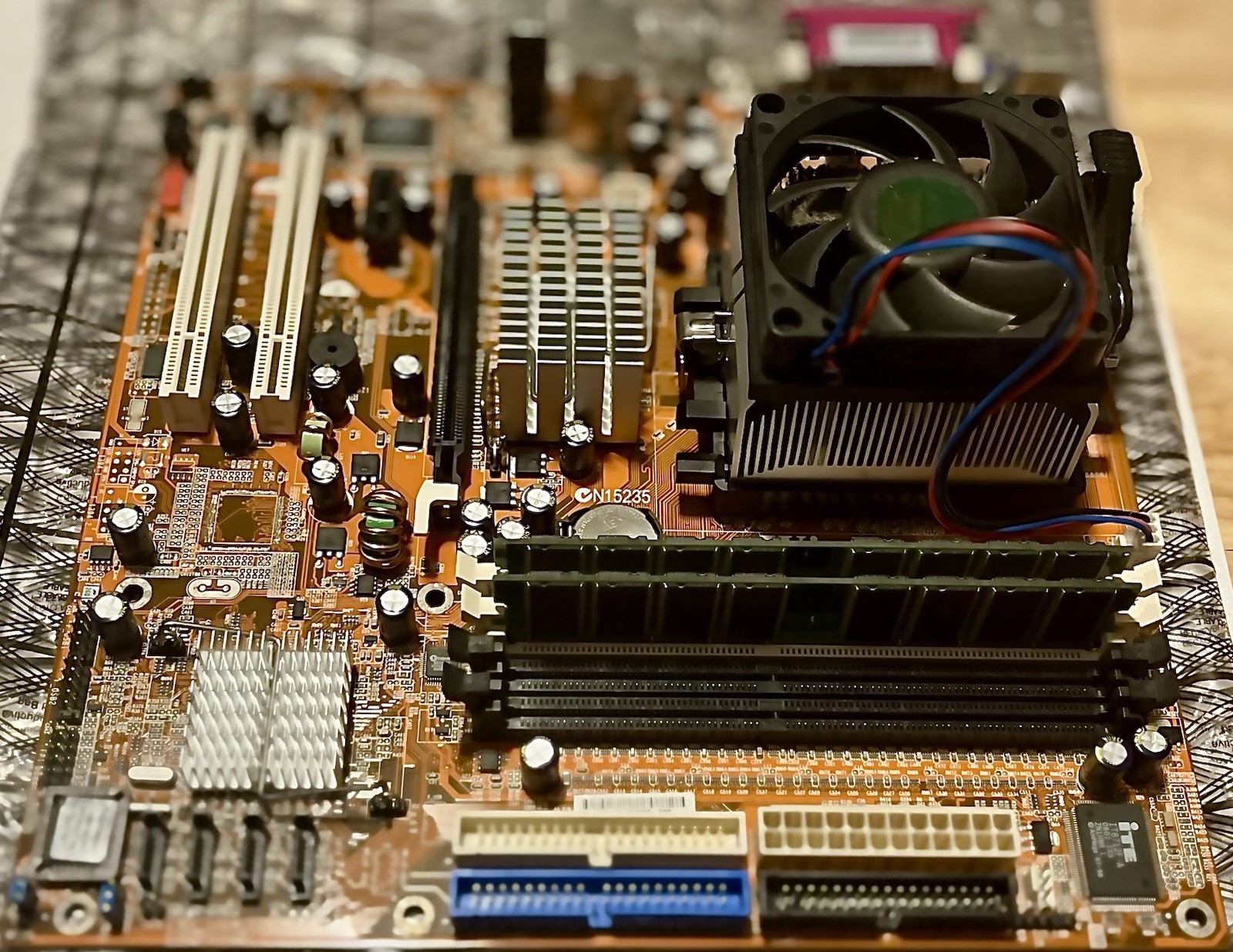 Foxconn 6150BK8MC WinFast AMD Athlon 64 RAM NVIDIA GeForce Complete Retro PC MB