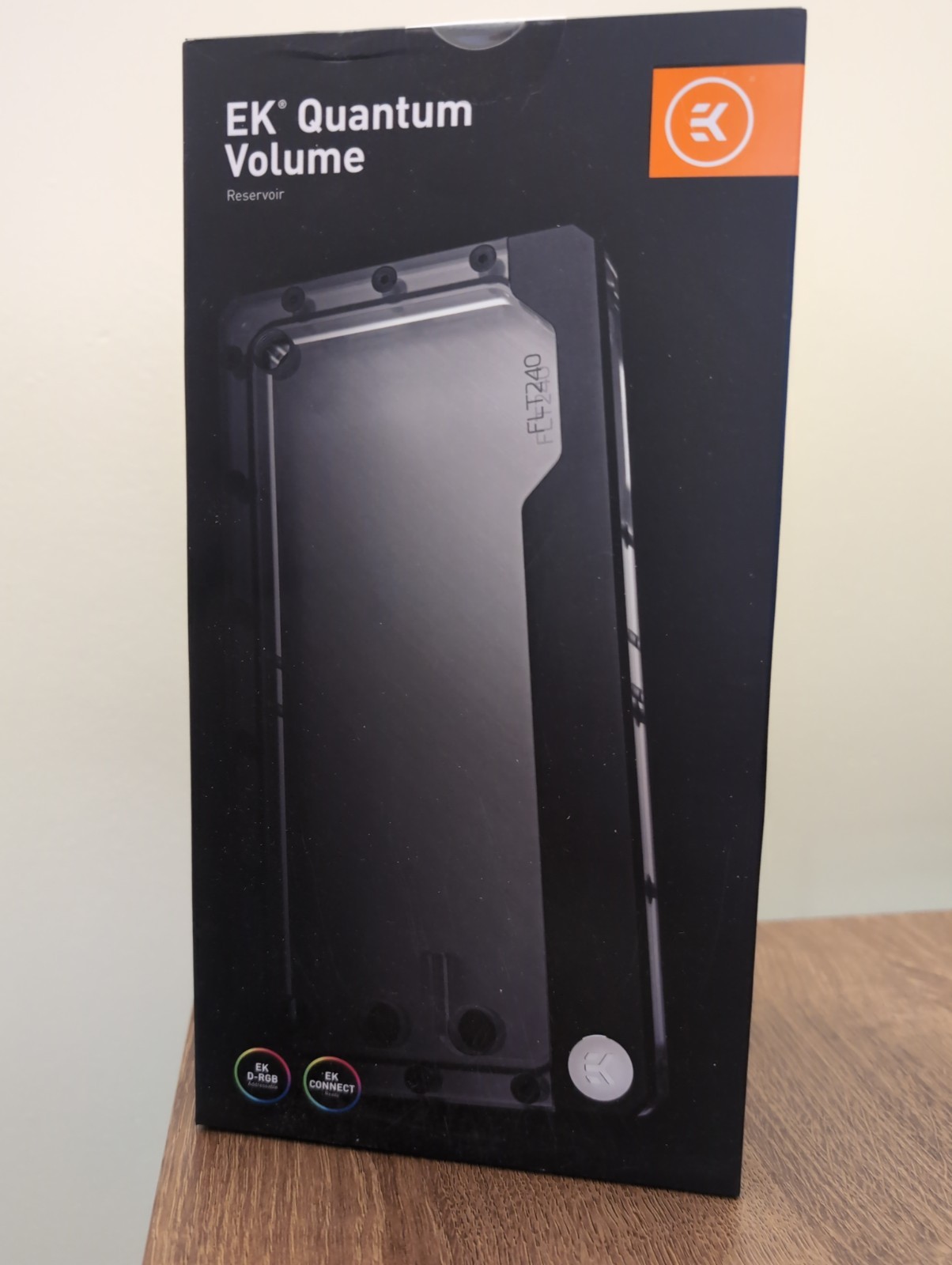 EK Quantum Volume Reservoir FLT 240 D-RGB