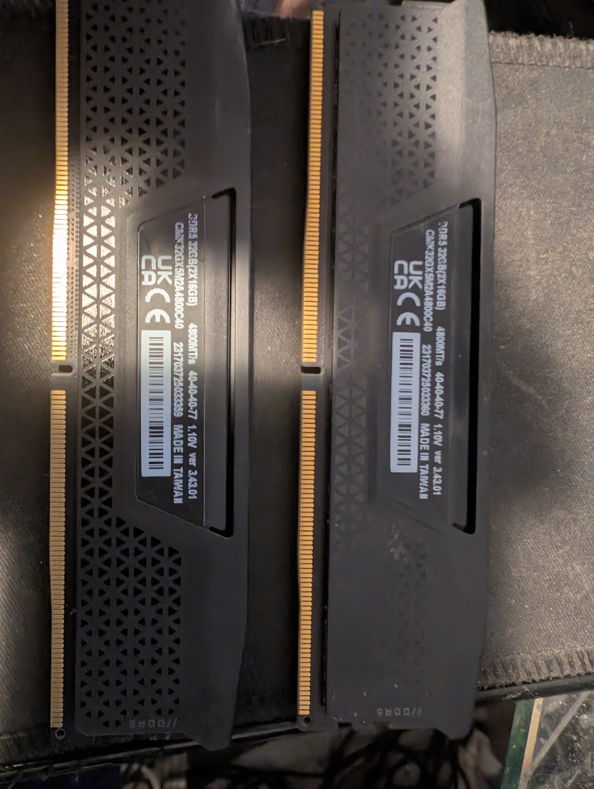 CORSAIR VENGEANCE DDR5 RAM 32GB (2x16GB) 4800MHz CL40 Intel XMP iCUE Compatible