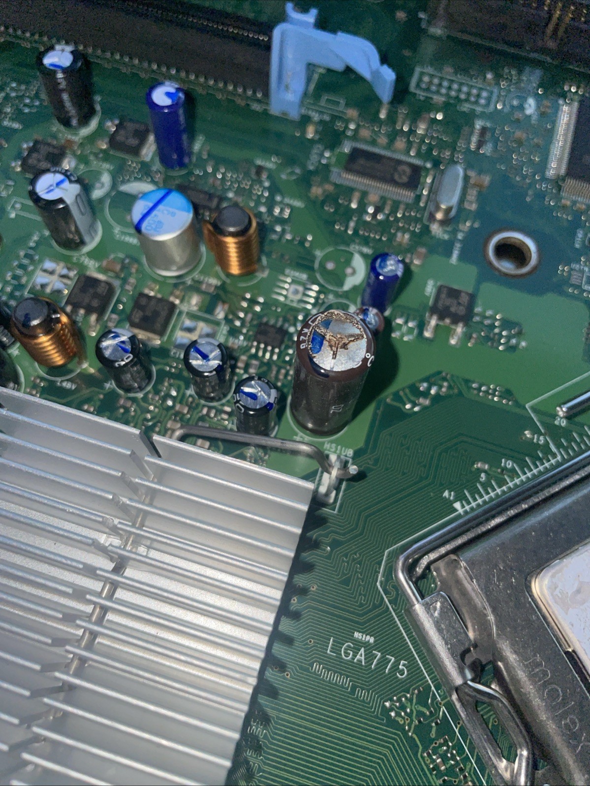 Dell E210882 Motherboard With Cpu And 1GB Of RAM Along With Other Cards