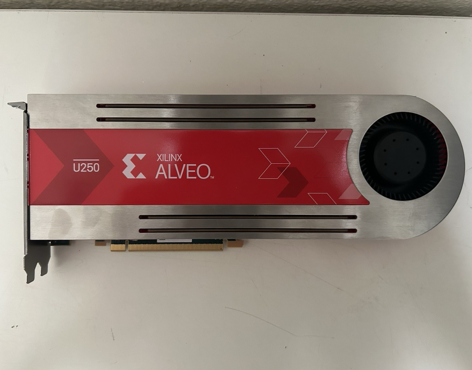 Xilinx Alveo U250 PCIe x16 Accelerator Card DisplayPort 8-Pin Multi-Monitor