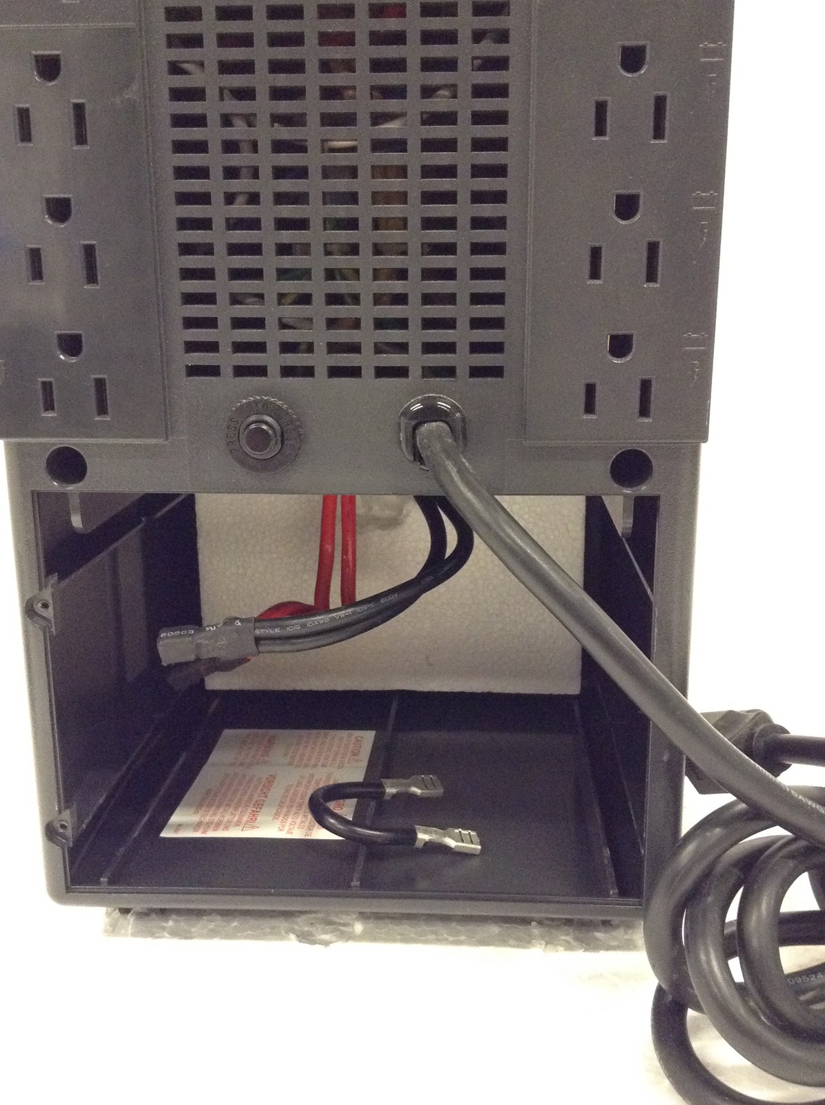 Tripp Lite OMNIVS1500 UPS Battery Backup 1500VA 940W 8 Oulets USB No Battery