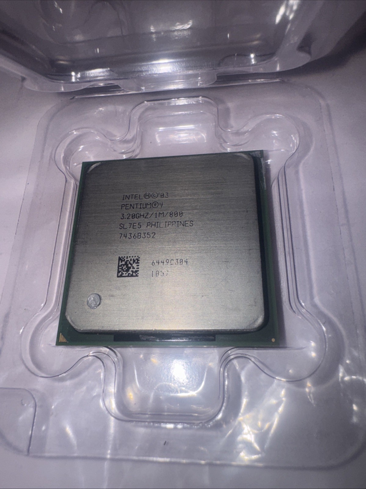 INTEL PENTIUM 4 3.2 GHz PROCESSOR, 800 MHz BUS, SL7E5, SOCKET 478, US SELLER