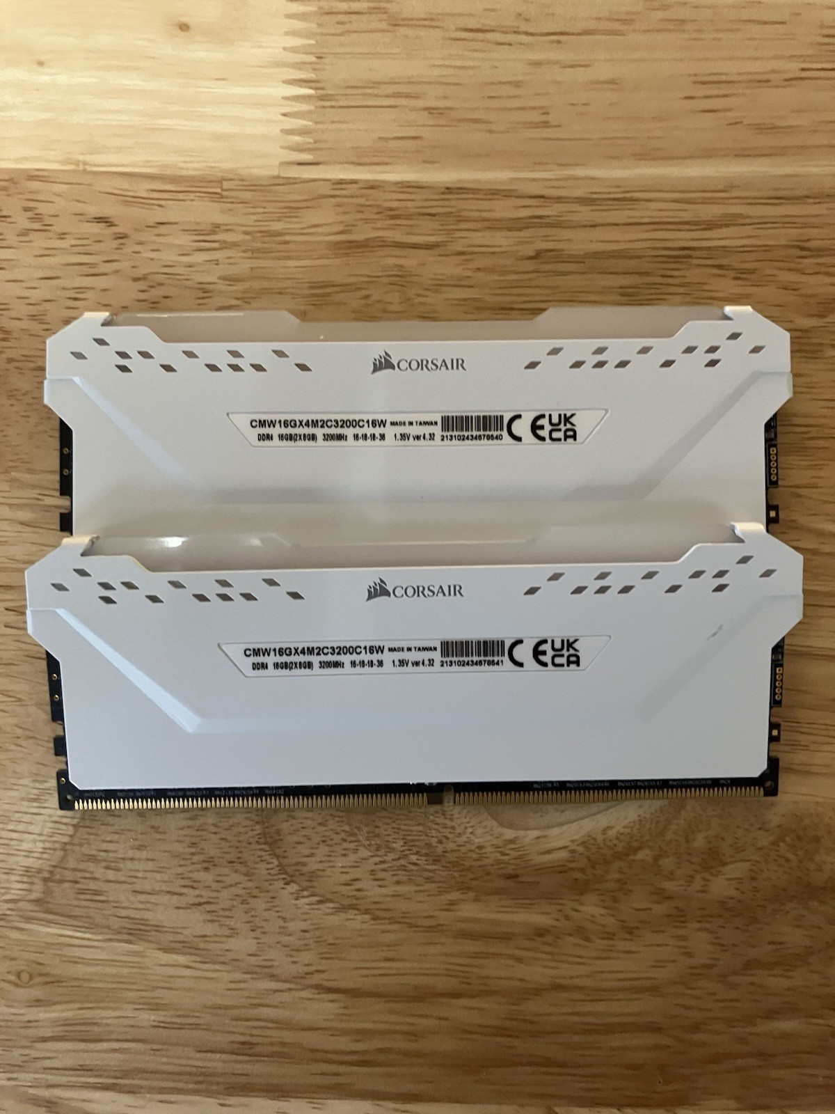 Corsair Vengeance RGB PRO White 16GB (2x8GB) 3200 MHz DDR4 3200C16 CL16