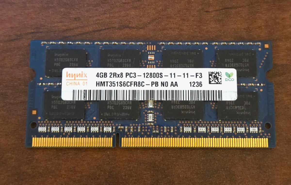 SK hynix China 01 4GB 2RX8 PC3-12800S-11-11-F3 DDR3 1600MHz Non-ECC SODIMM RAM