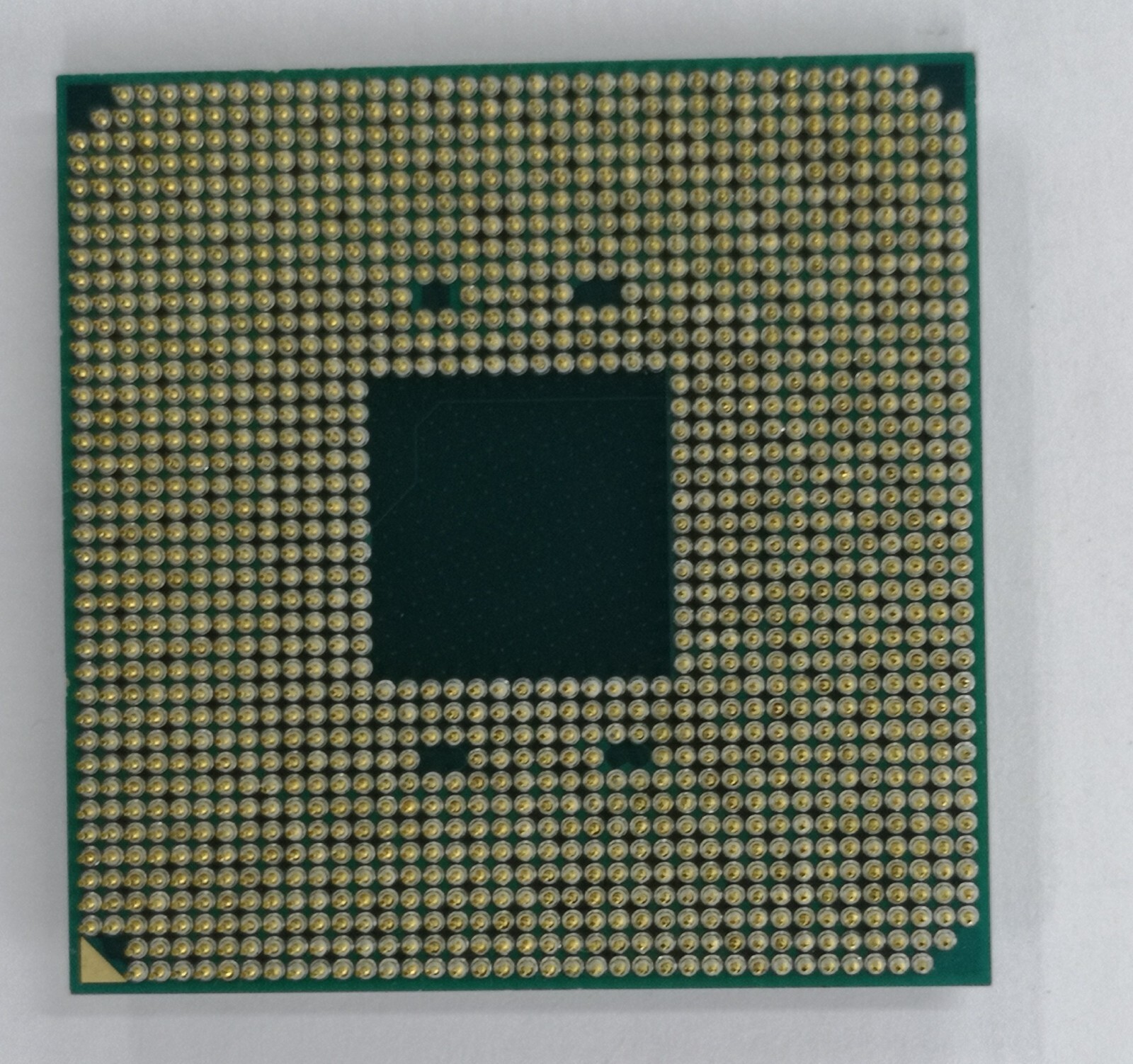 AMD Ryzen 5 Pro 2400G Desktop CPU APU Processor Socket AM4 for ECC RAM