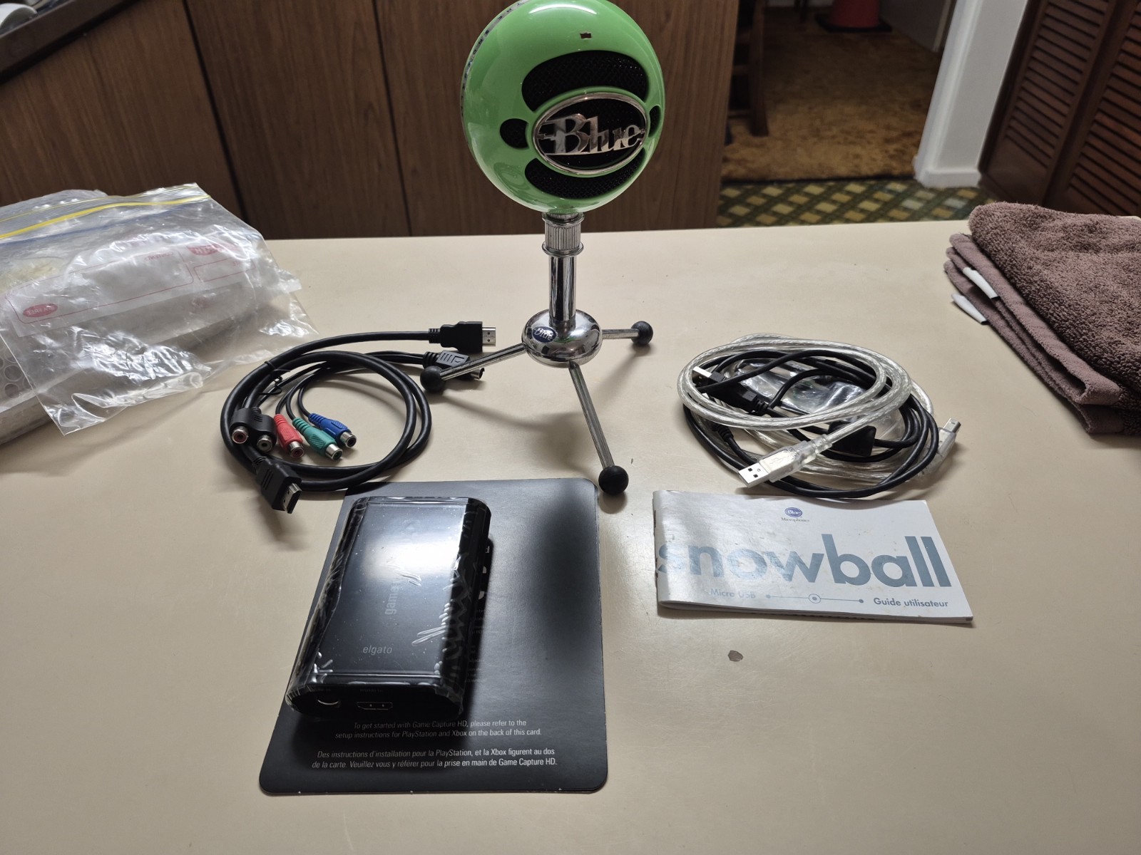 elgato video capture Ps4 + snowball mic