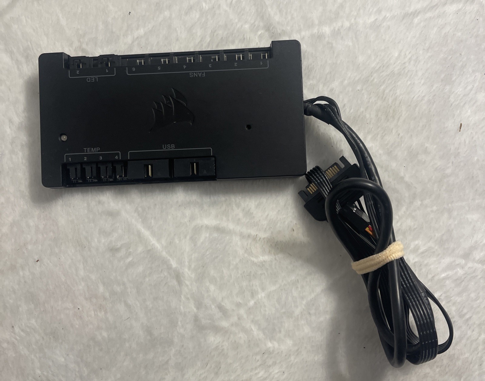 Corsair iCUE Commander PRO RGB Lighting and Fan Speed Controller CL-9011110-WW
