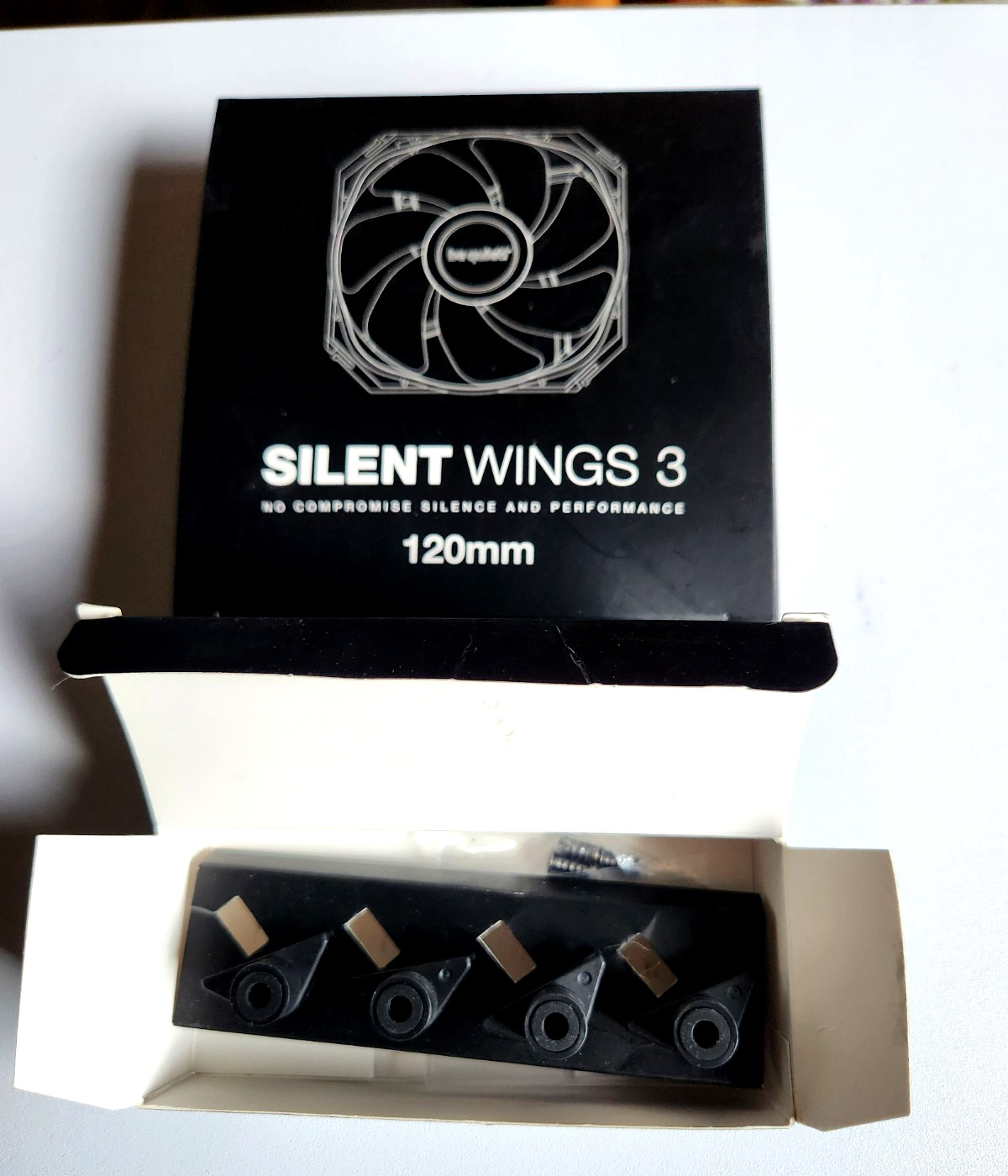 Be Quiet! Silent Wings 3 120mm Case Cooling Fan for PC Blue w/ accessories