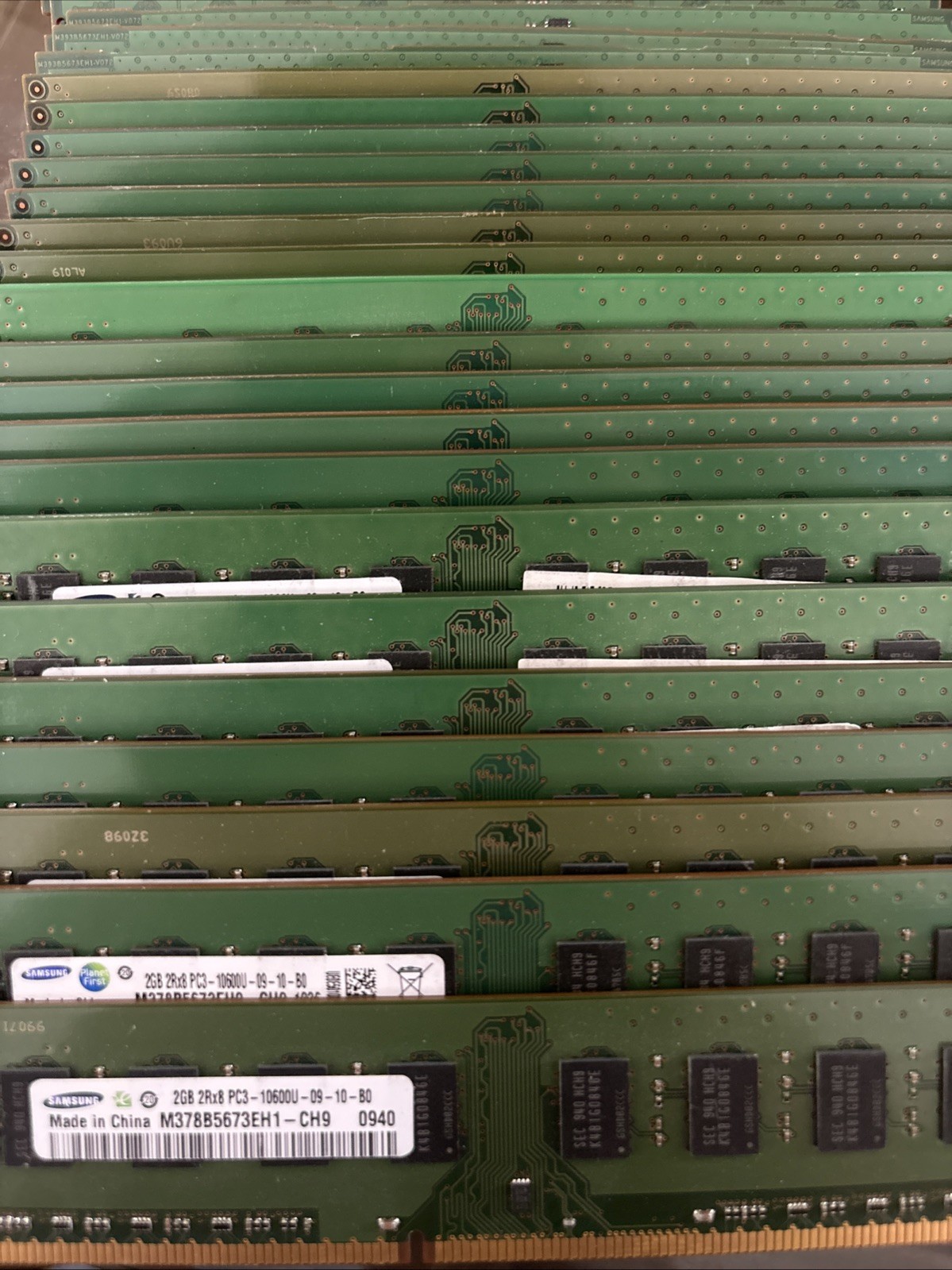 2GB DDR3 1333Mhz 2Rx8 PC3-10600 Desktop Memory RAM M378B5673EH1-CH9 Samsung