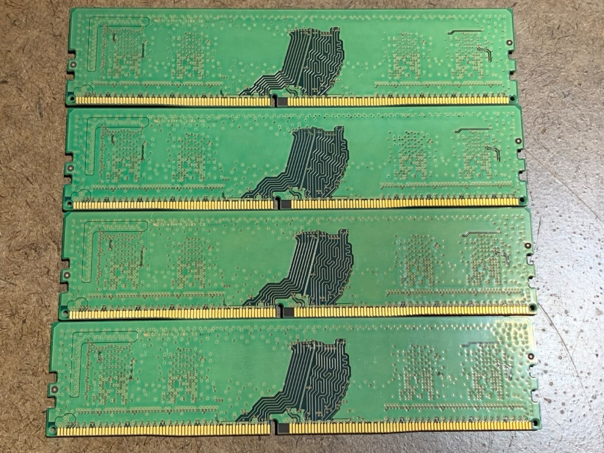 Samsung M378A1G44AB0-CWE 32GB Kit 4x8GB DDR4-3200 PC4-25600 UDIMM RAM