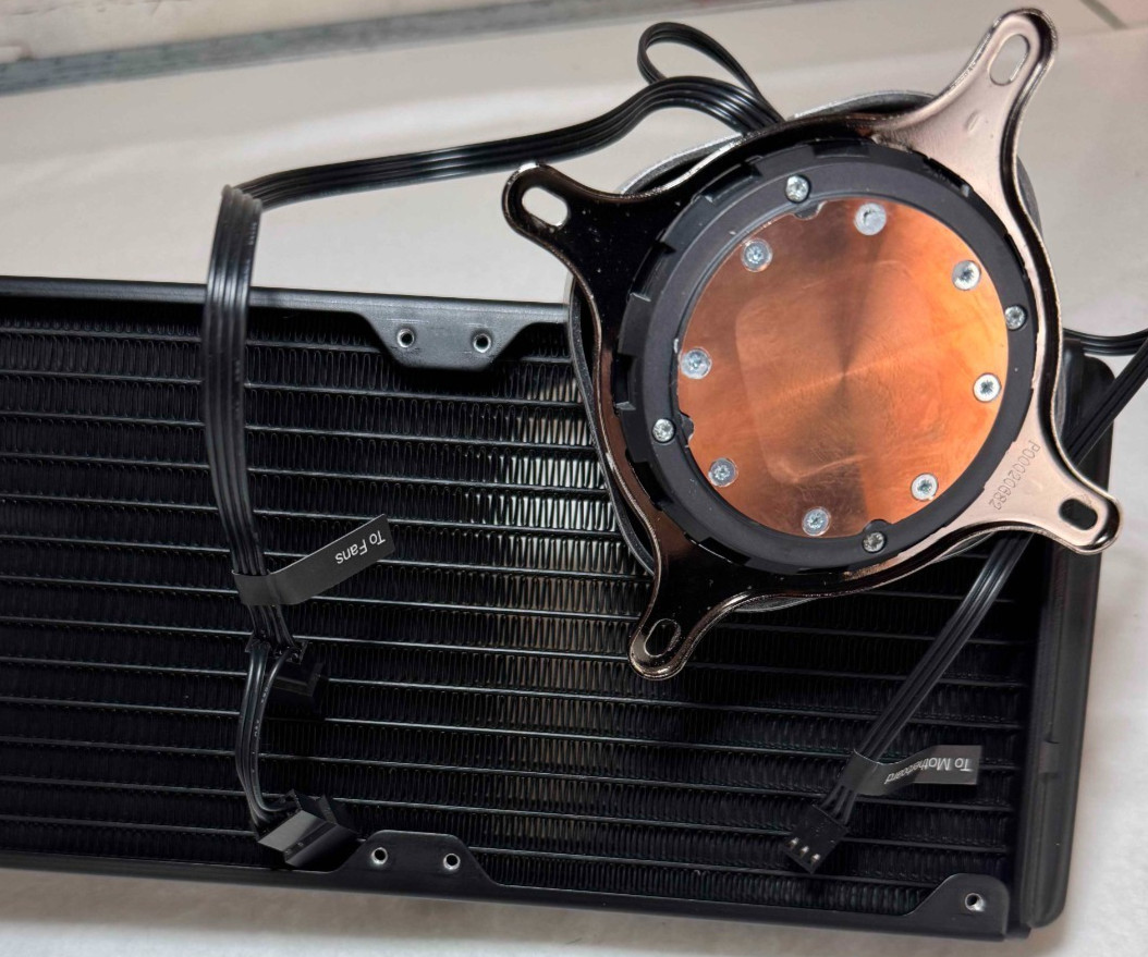 EVGA CLC 240 400-HY-CL24-V1 240mm AIO CPU Cooler Tested No Fans