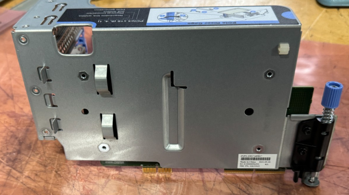 Lenovo ThinkSystem SR670 V2 Riser Card w/ Bracket 03GY015 02JK731 SR27A92099