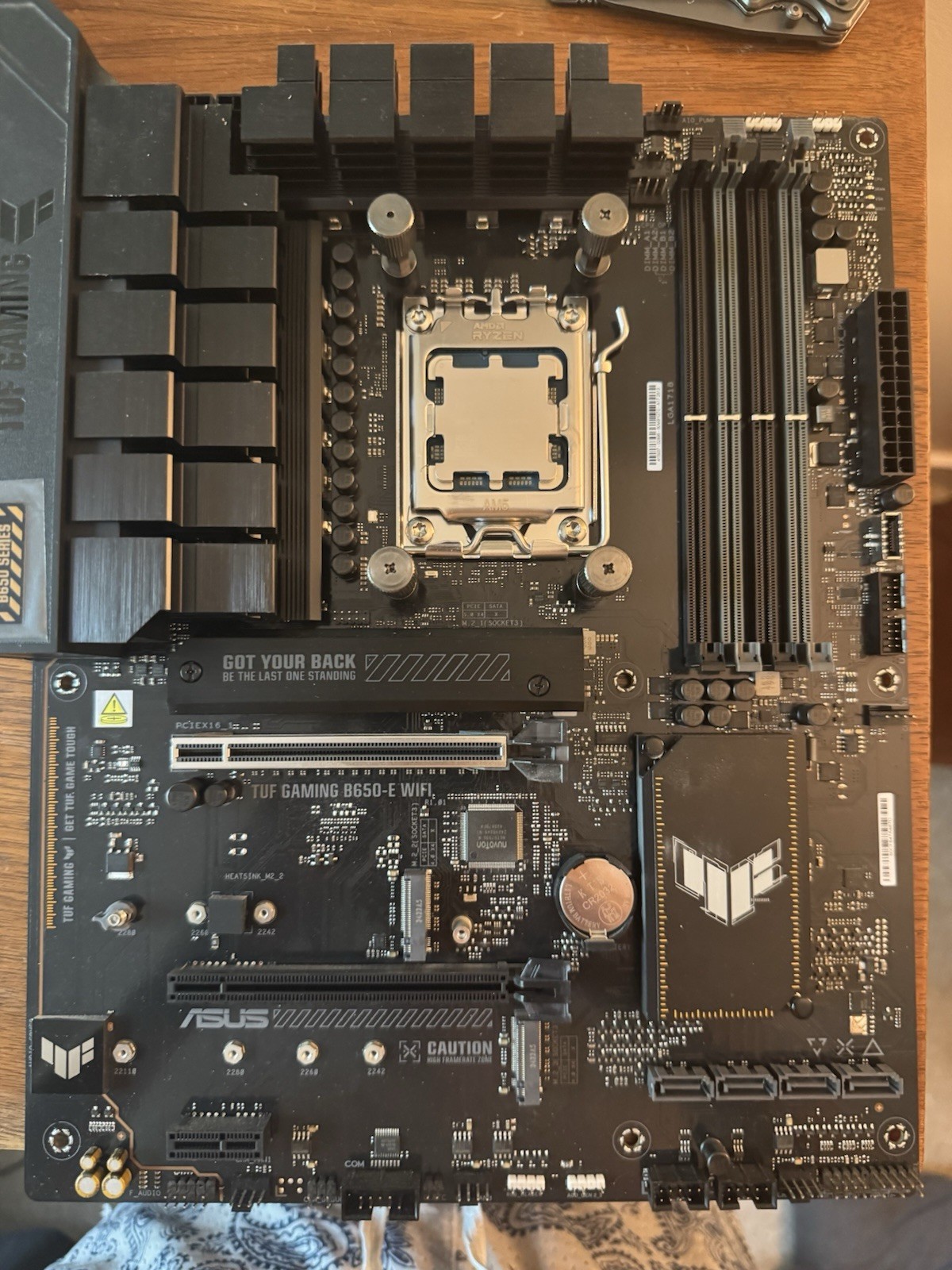 ASUS TUF Gaming B650-E WiFi *WITH* Ryzen 7 9800x3D Processor