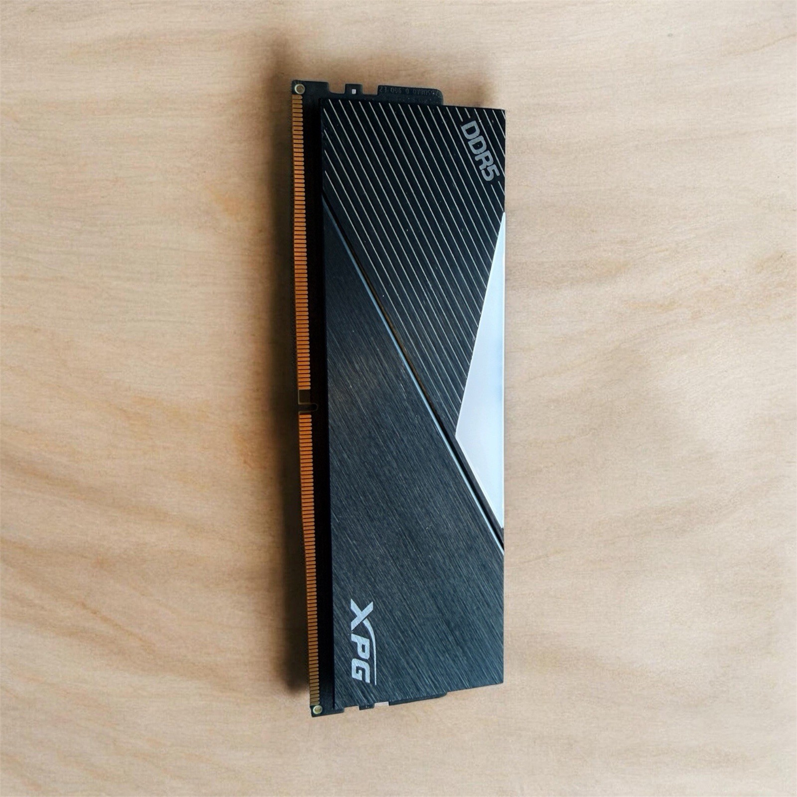 XPG Lancer RGB DDR5 5200MHz (1x16GB) DIMM Desktop Gaming Memory PC5-41600