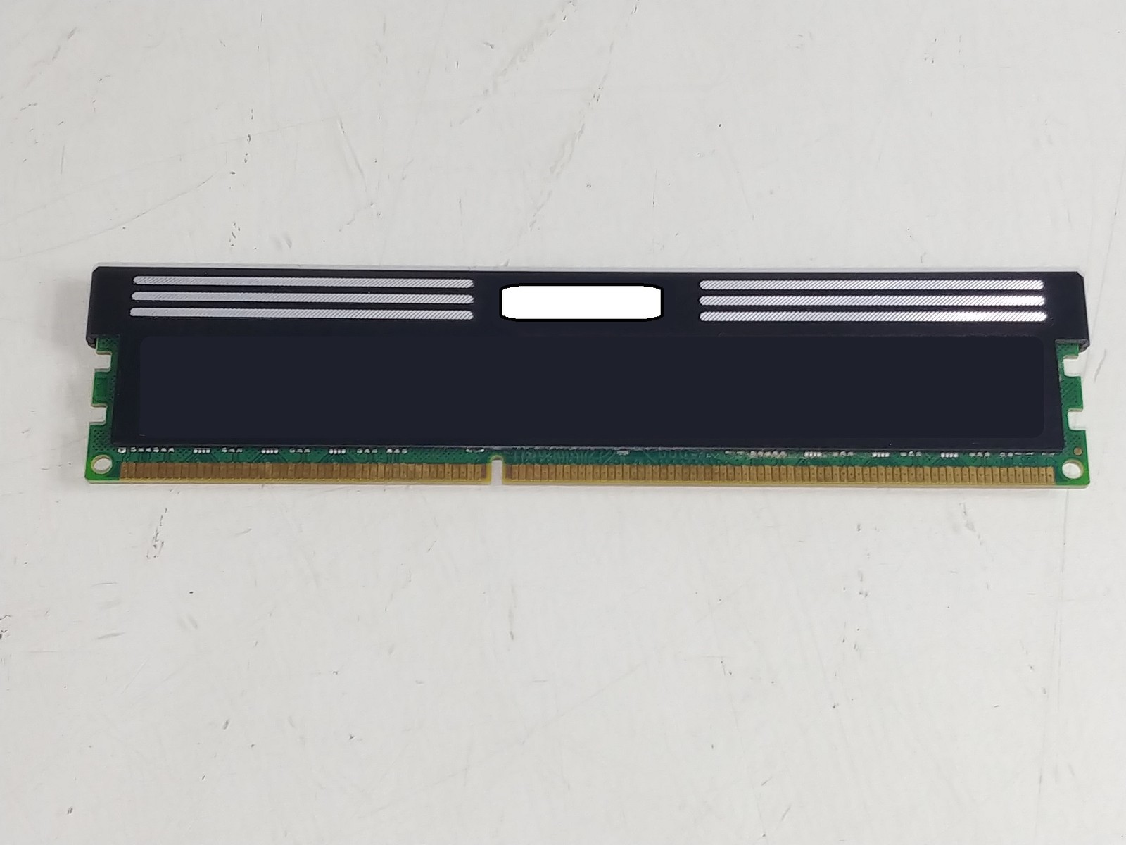 Mixed Brand 4 GB PC3-12800 (DDR3-1600) 2Rx8 DDR3 Shielded Desktop RAM