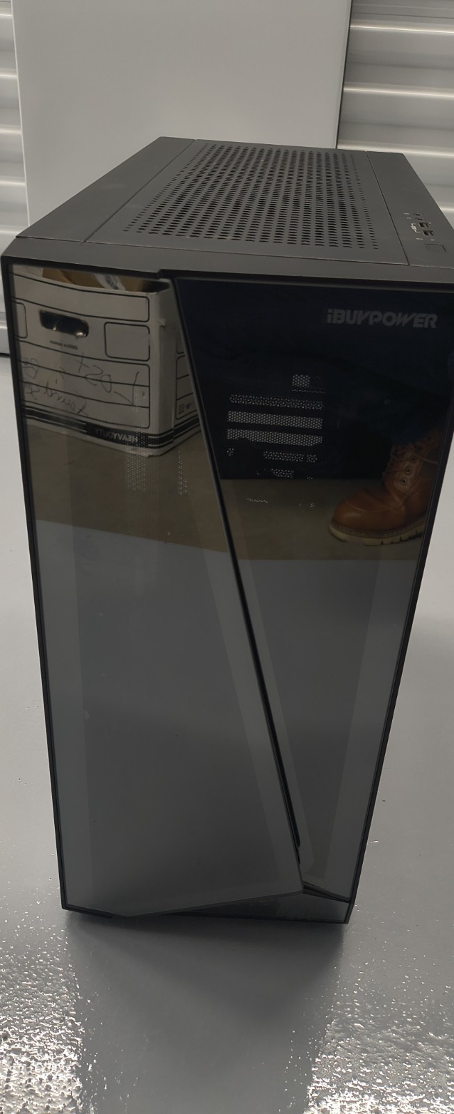 iBUYPOWER Trace 7 Mesh Pro Mirrored ARGB Gaming Case