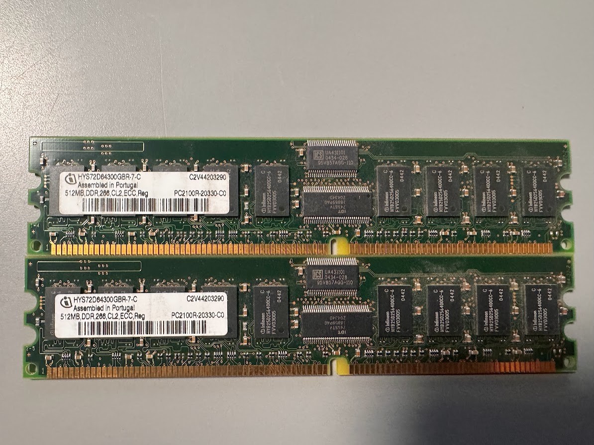 HYS72D64300GBR-7-C Infineon 1GB 2X512MB DDR Registered ECC PC-2100 266Mhz Memory