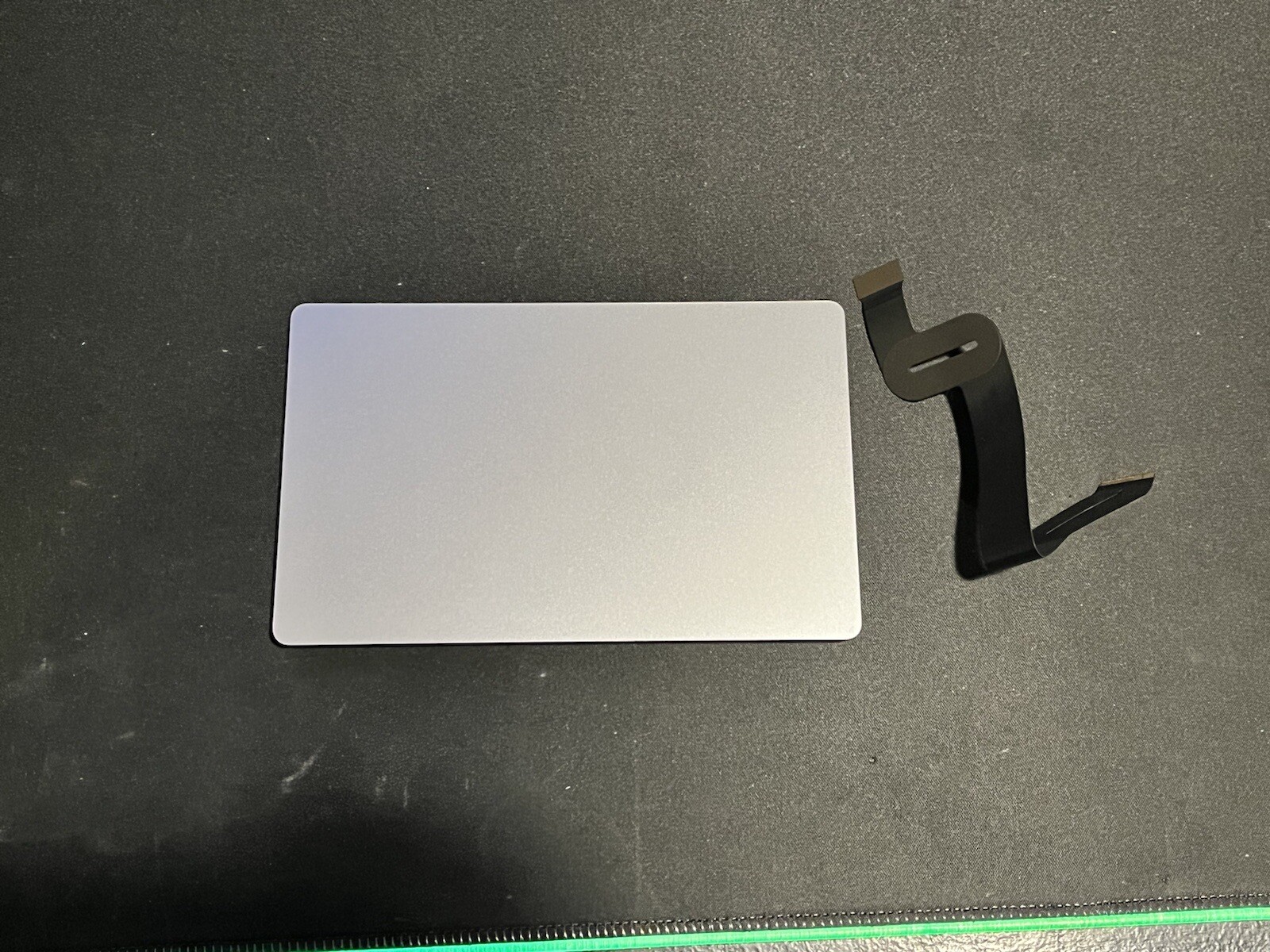 MacBook Pro 16 2019 2020 Space Gray Trackpad Touchpad MVVK2LL/A MVVJ2LL/A