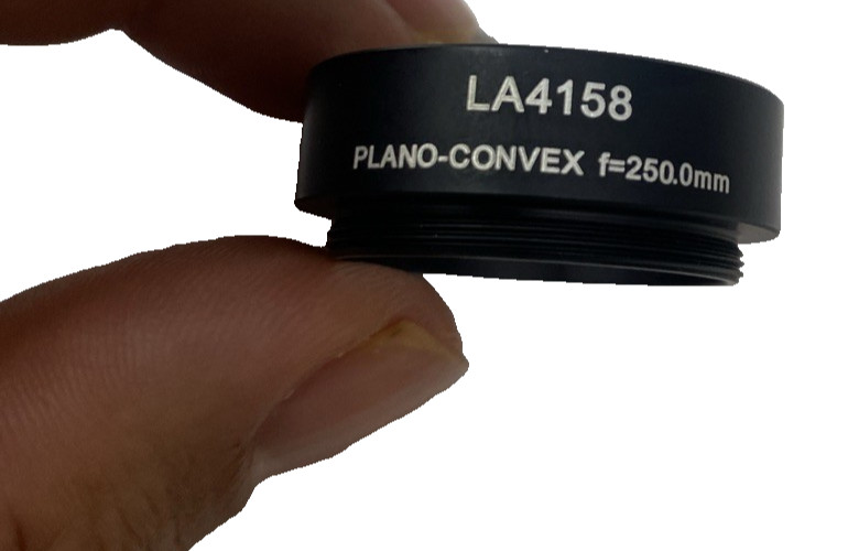 THORLABS LA4158 f = 250.0 mm Ø1″ UV Fused Silica Plano-Convex Lens, Uncoated