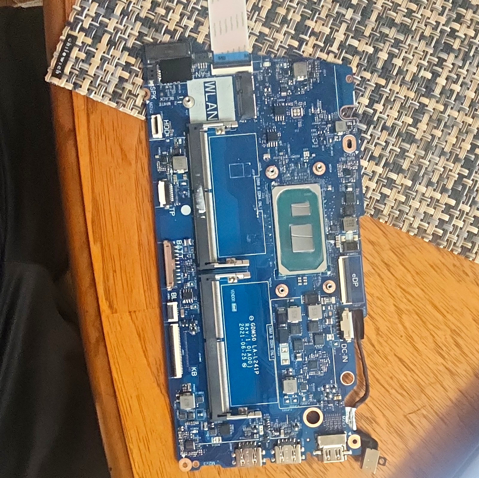 Dell GDM50 LA-L241P motherboard Intel BGA DDR4 2-Slot M.2 HDMI USB-C