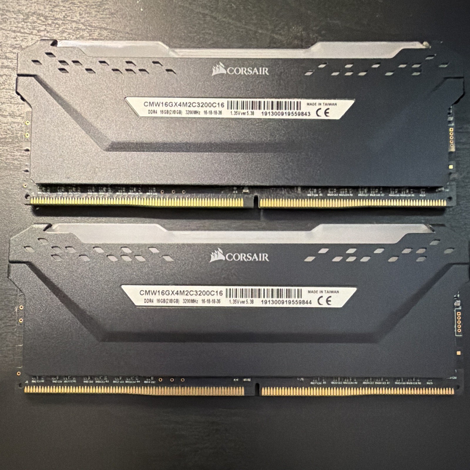 Corsair Vengeance RGB PRO 16GB (2x8GB) DDR4-3200 DIMM CMW16GX4M2C3200C16