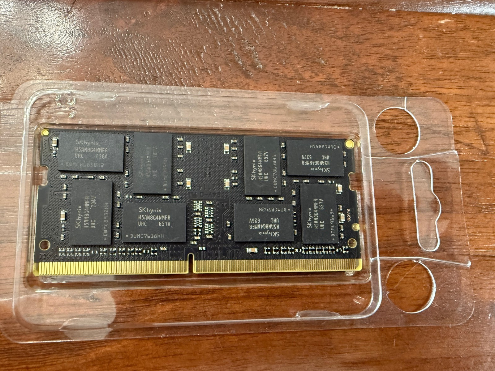 SK hynix SODIMM RAM specs unknown